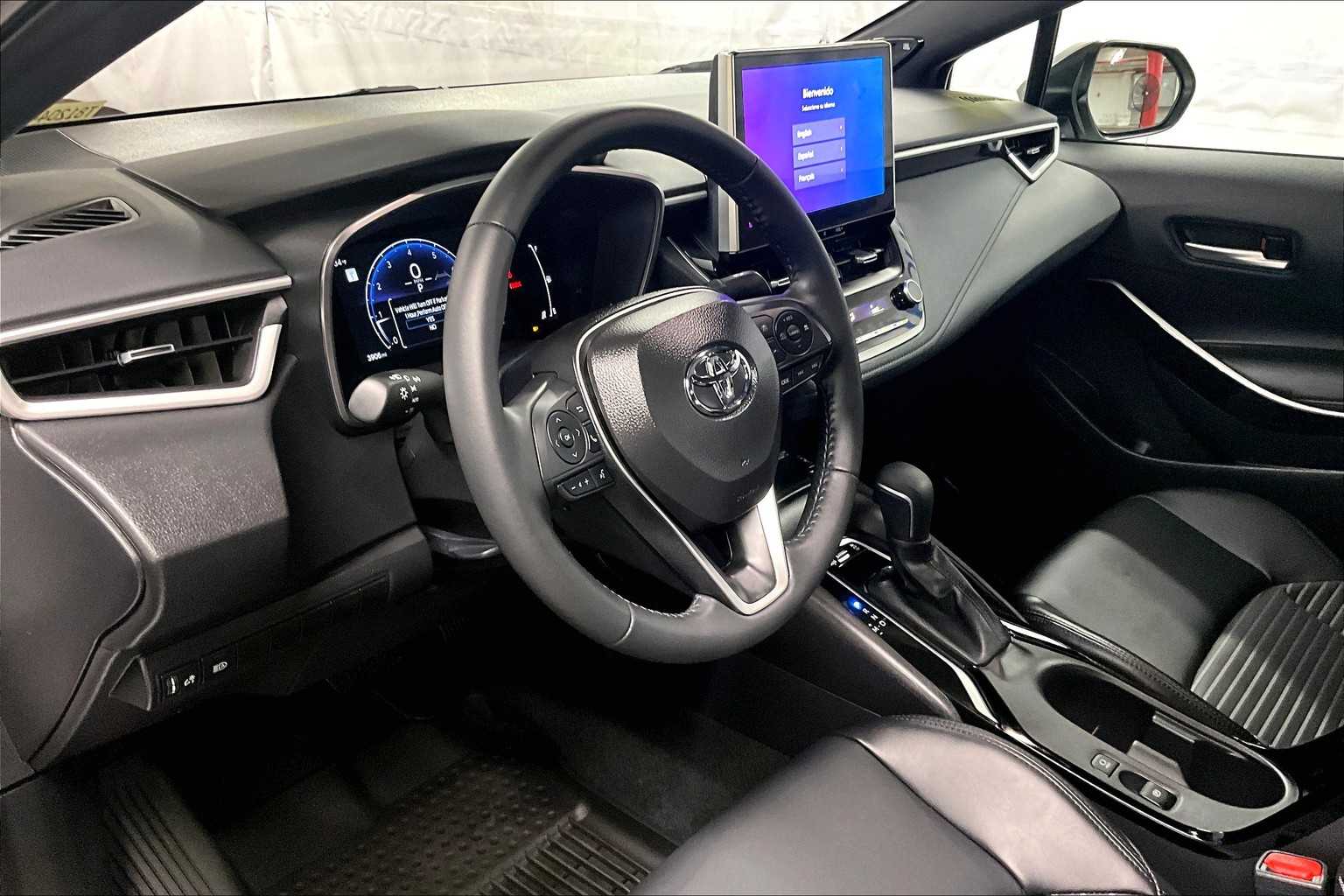 2025 Toyota Corolla XSE - Photo 8