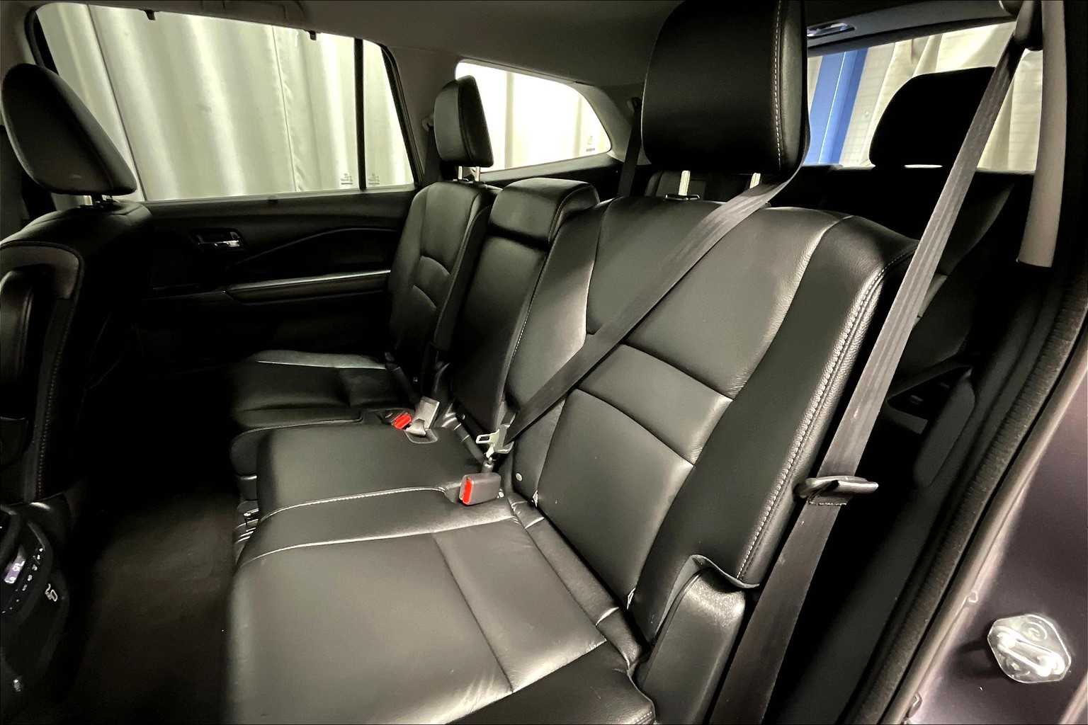 2022 Honda Pilot EX-L - Photo 15