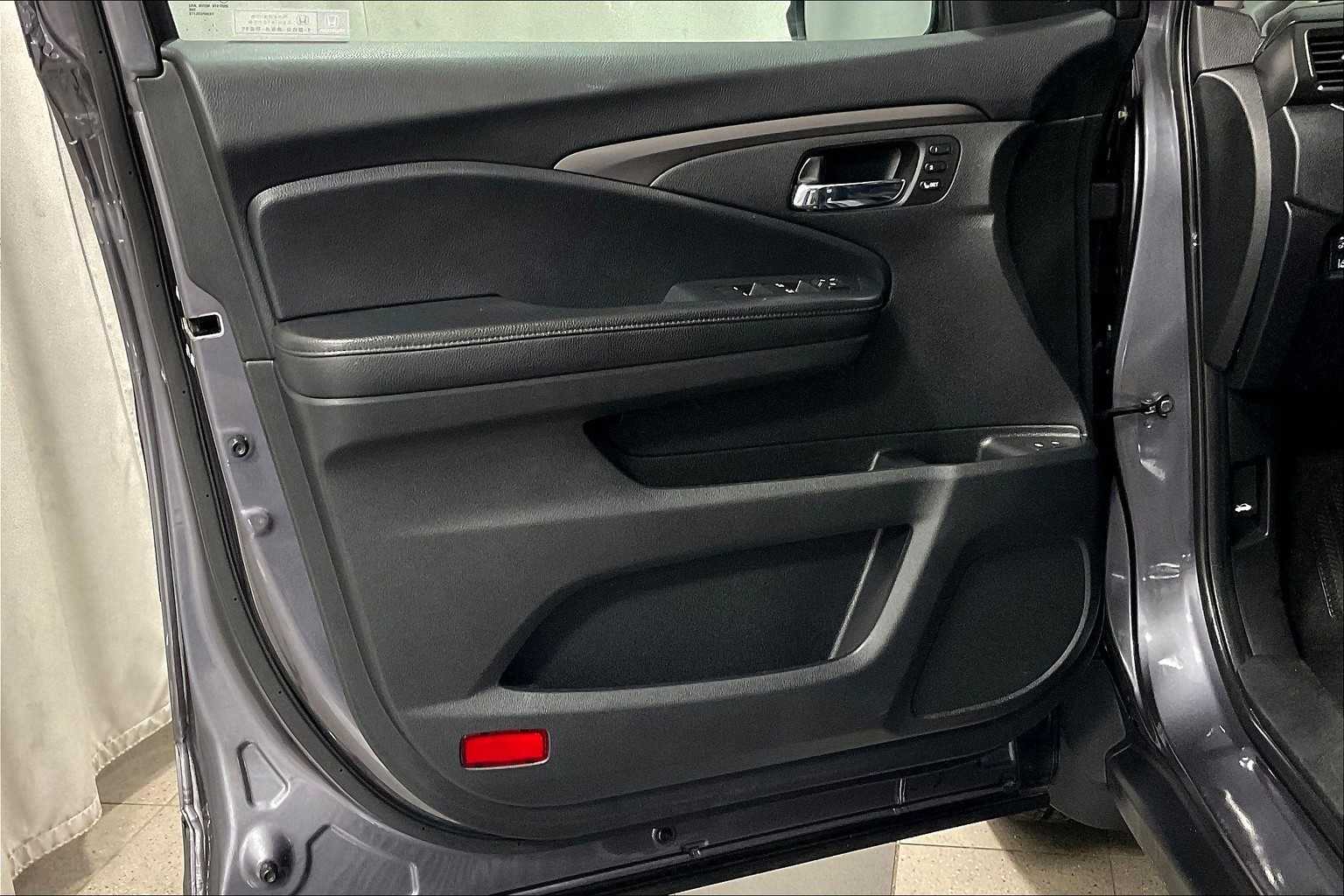 2022 Honda Pilot EX-L - Photo 9
