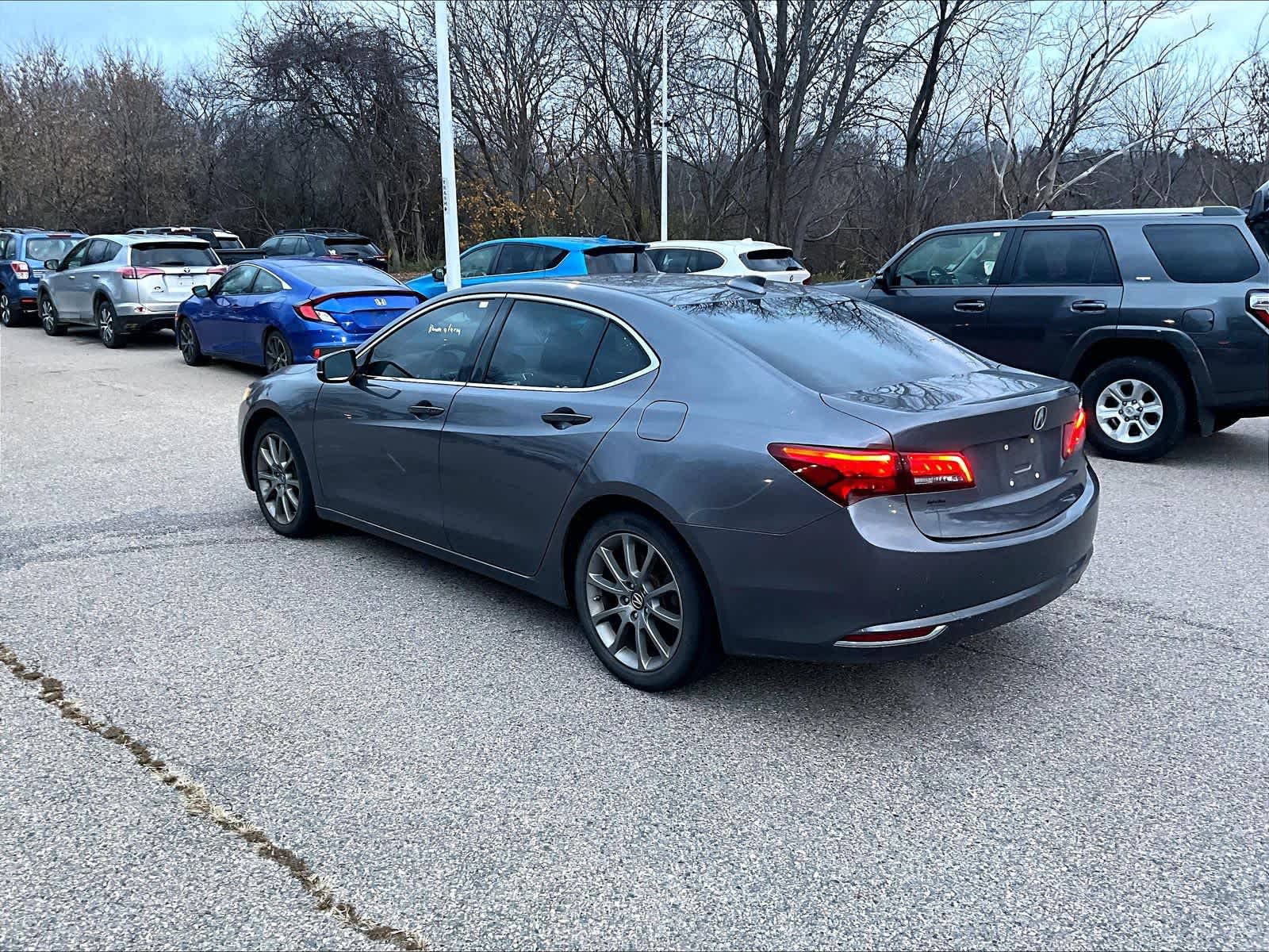 2017 Acura TLX V6 - Photo 3