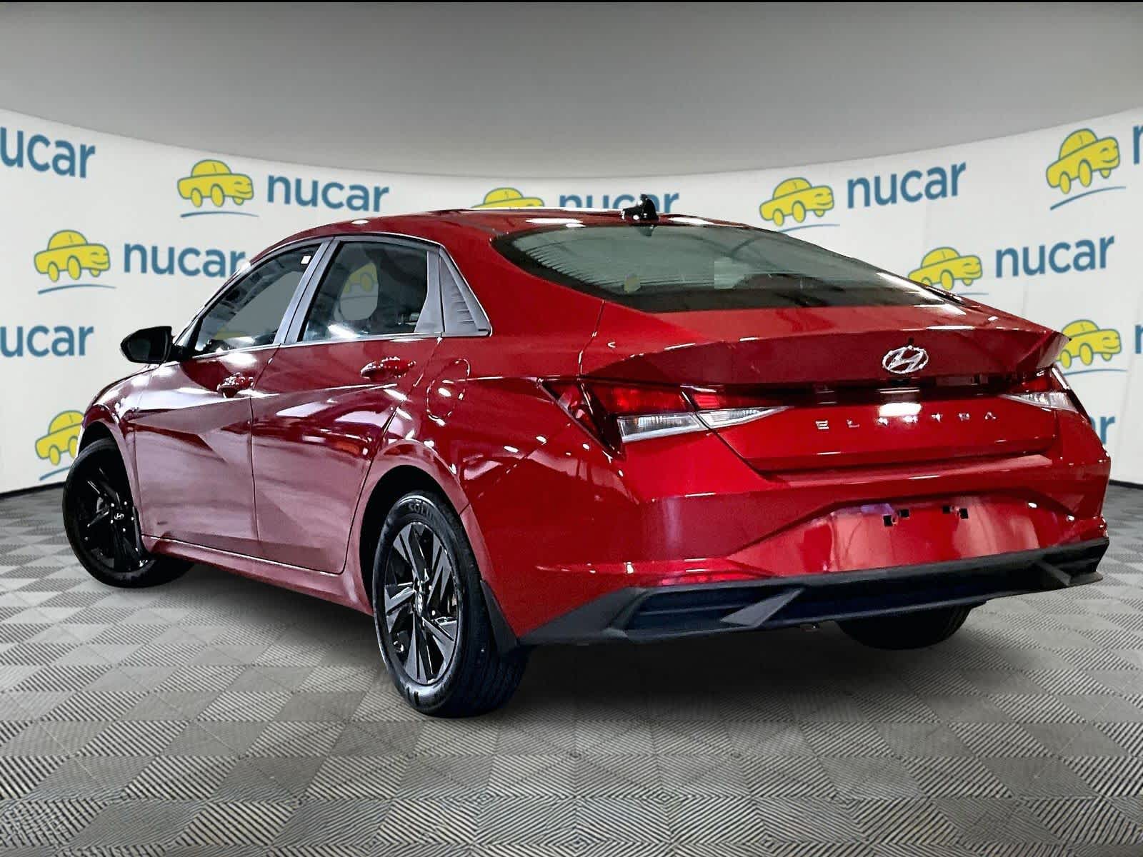 2023 Hyundai Elantra SEL - Photo 4