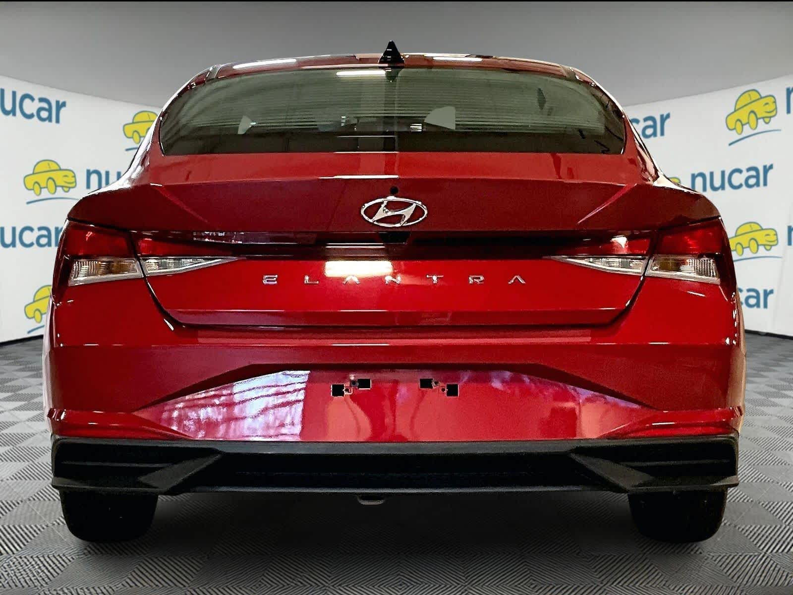 2023 Hyundai Elantra SEL - Photo 5