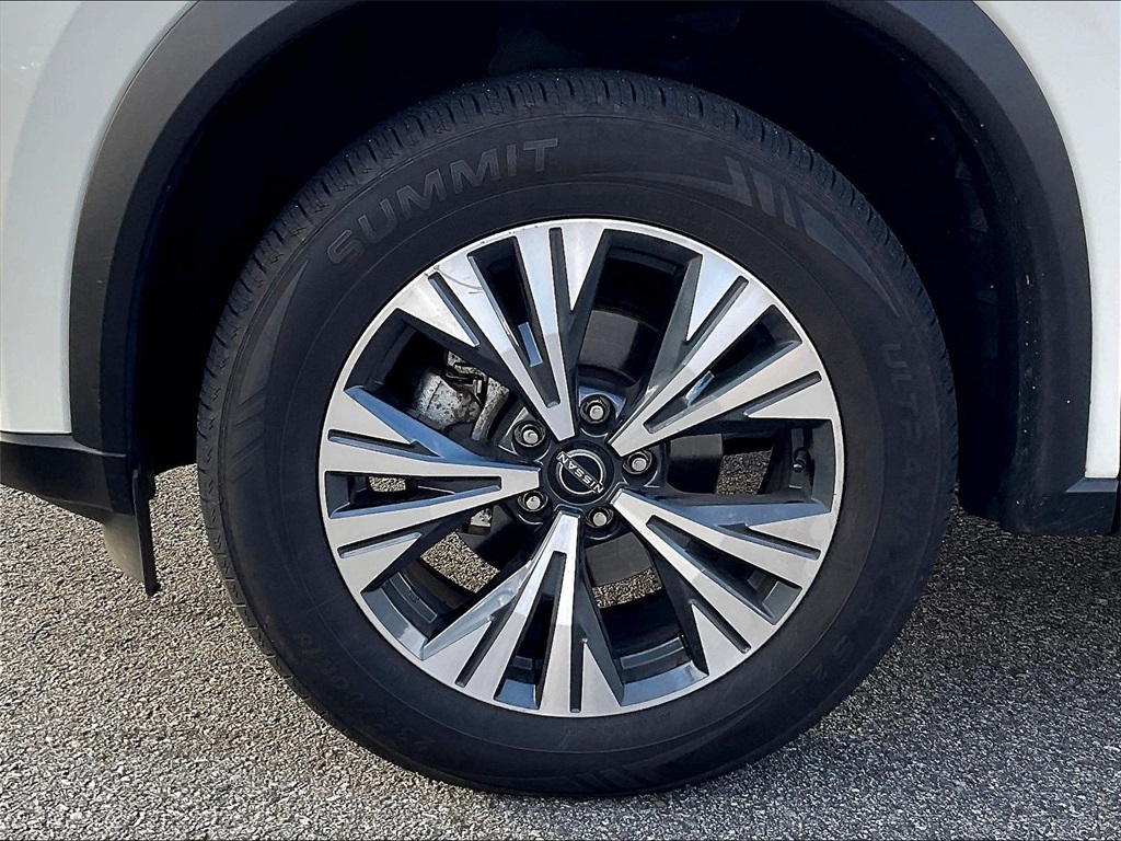 2023 Nissan Rogue SV - Photo 7