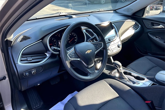2022 Chevrolet Malibu LT - Photo 14