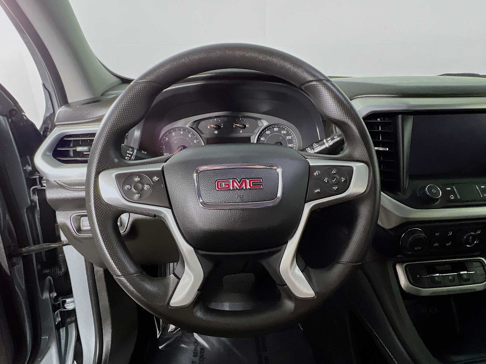 2023 GMC Acadia SLE - Photo 11
