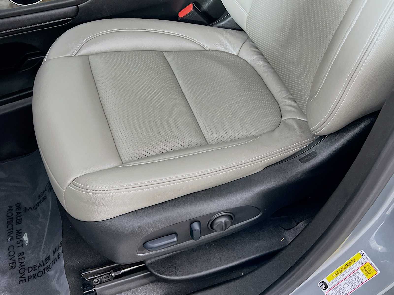 2023 GMC Acadia SLE - Photo 19