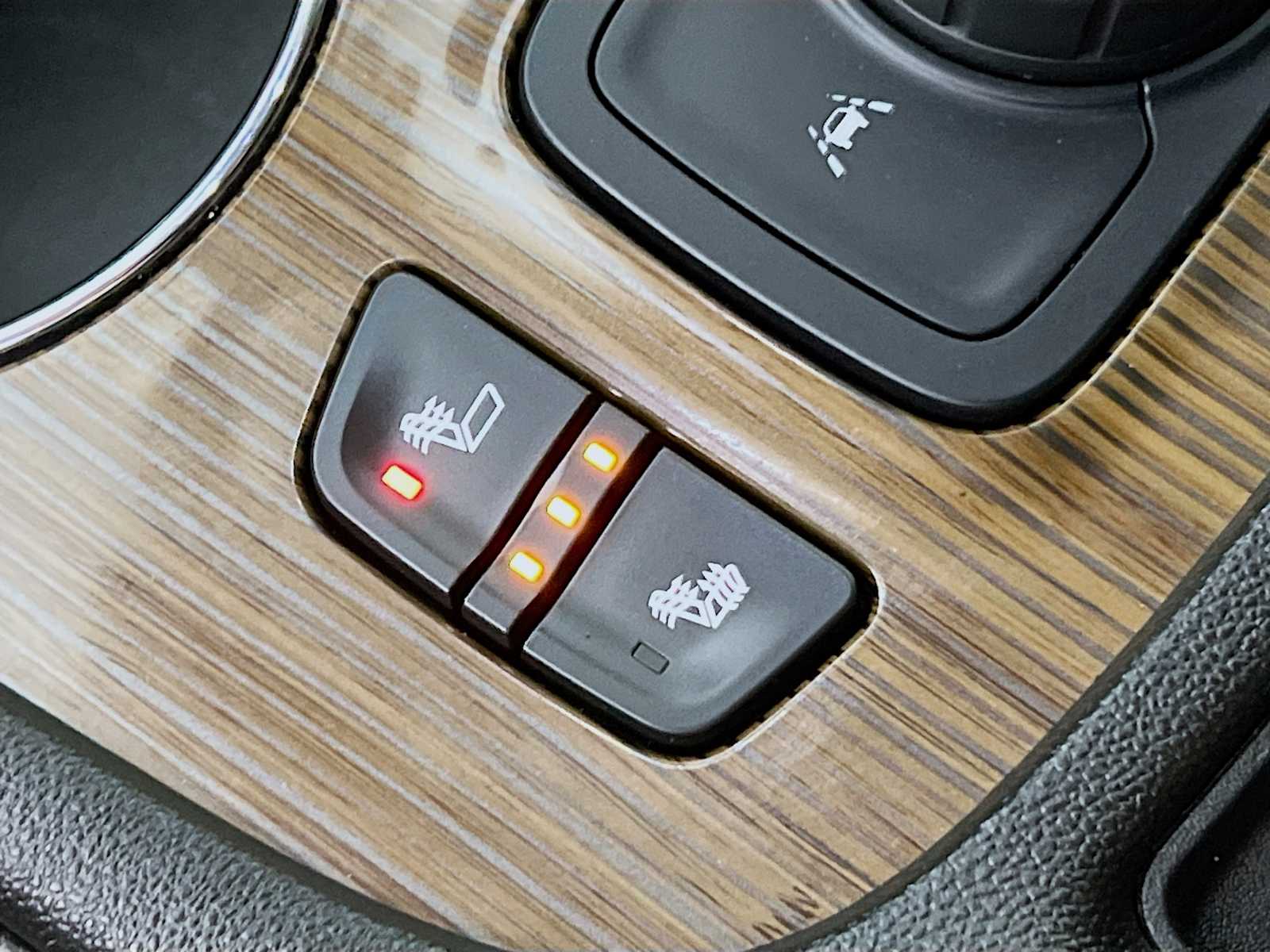 2023 GMC Acadia SLE - Photo 20