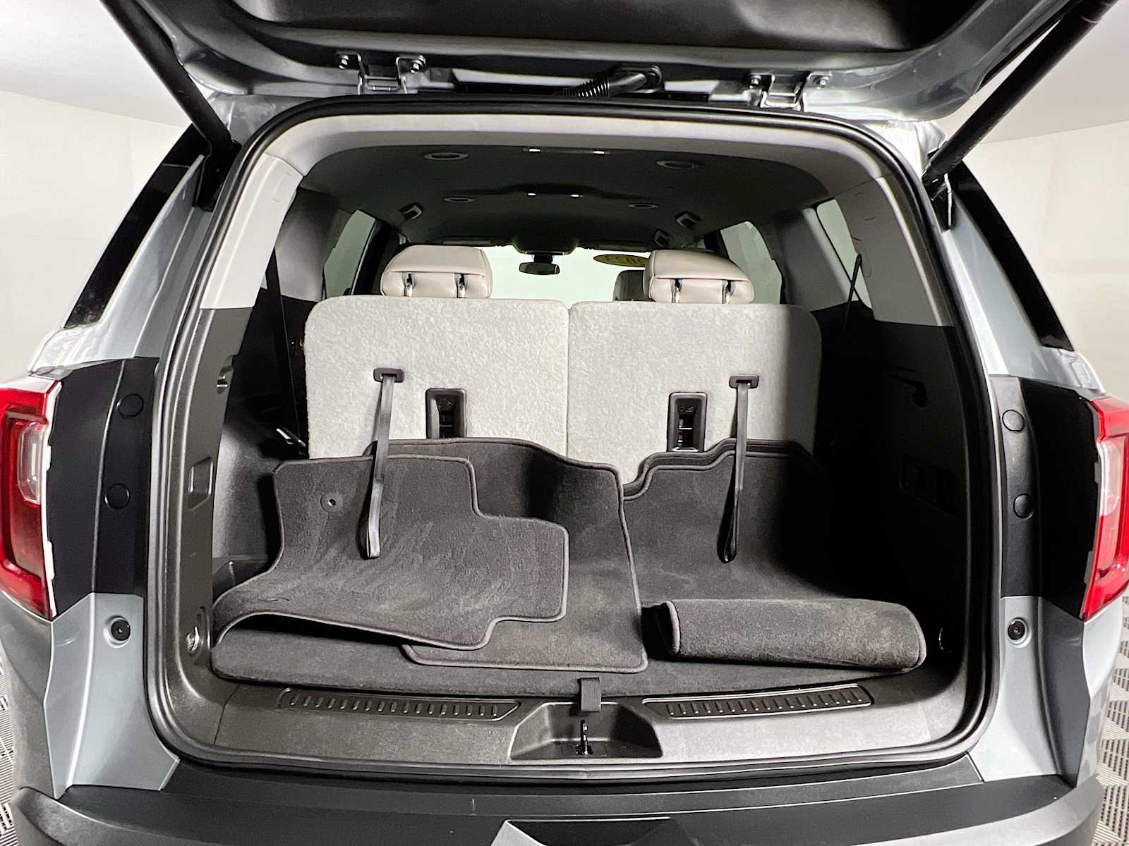 2023 GMC Acadia SLE - Photo 26