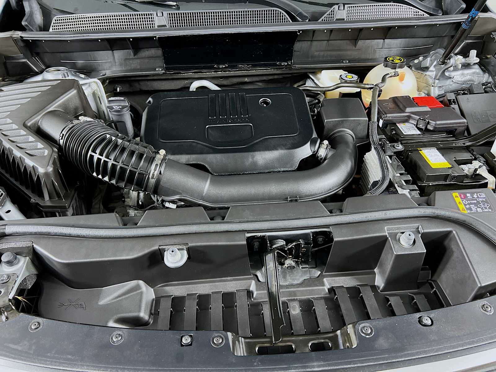2023 GMC Acadia SLE - Photo 31