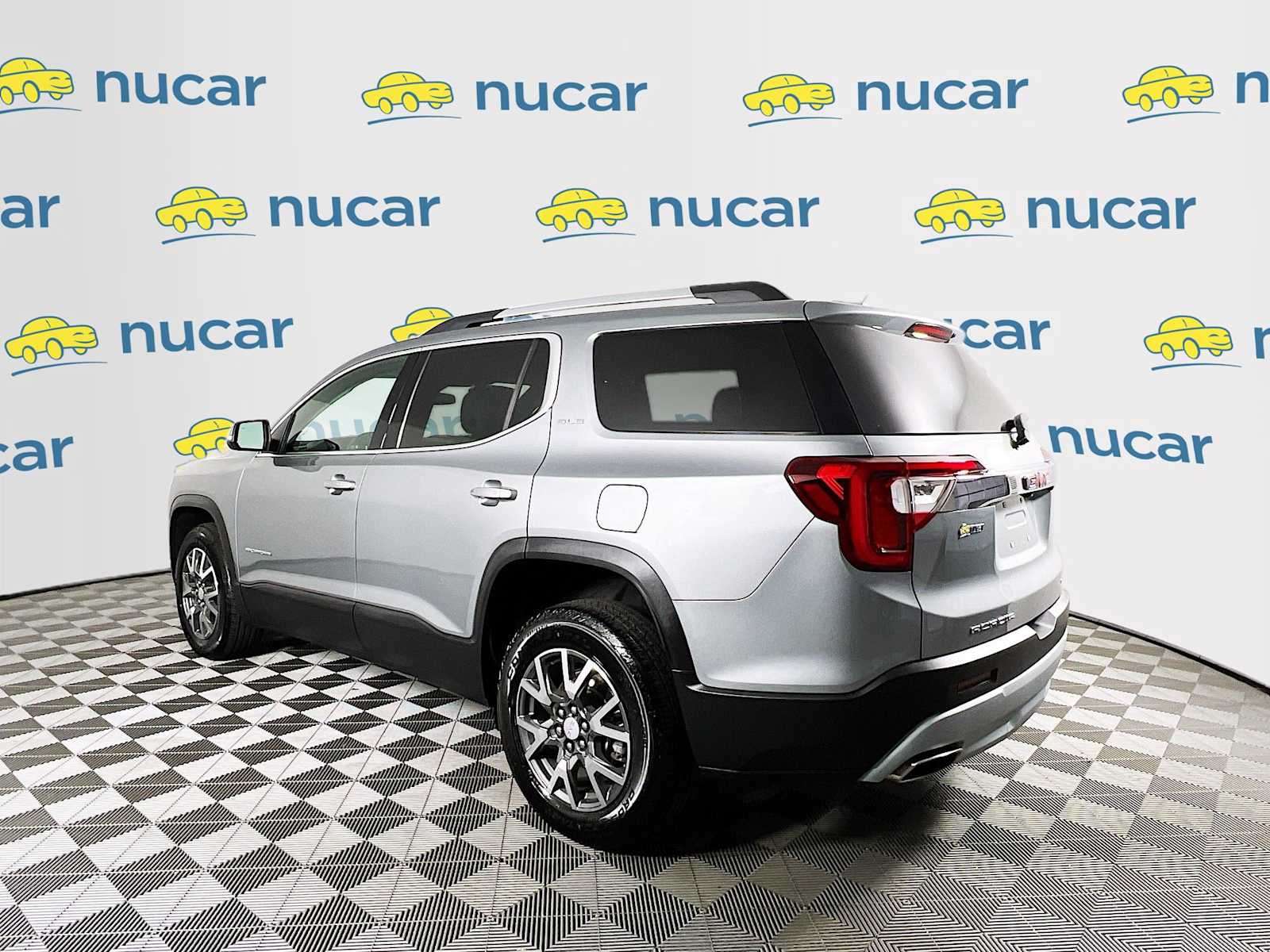 2023 GMC Acadia SLE - Photo 5