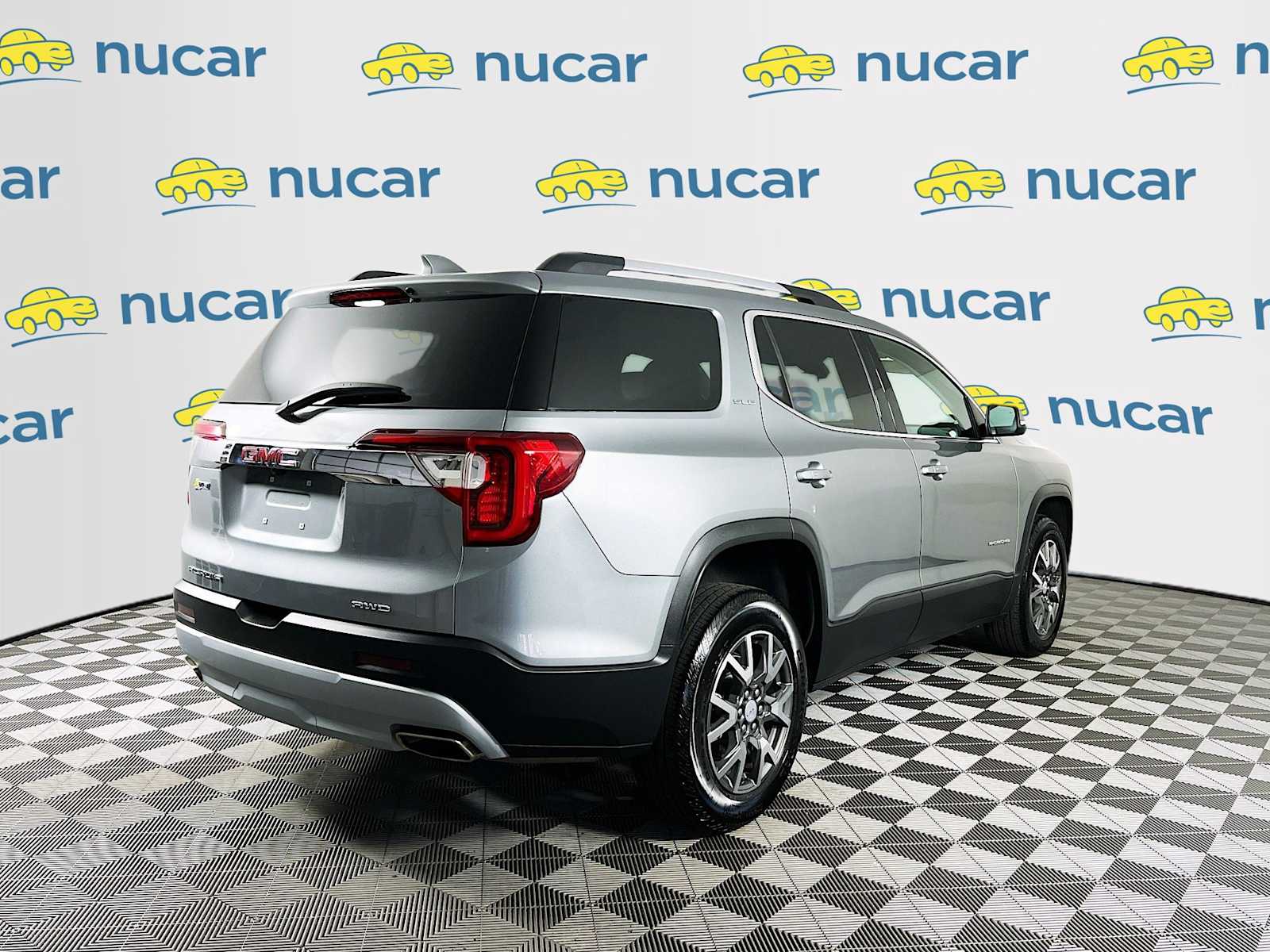 2023 GMC Acadia SLE - Photo 7