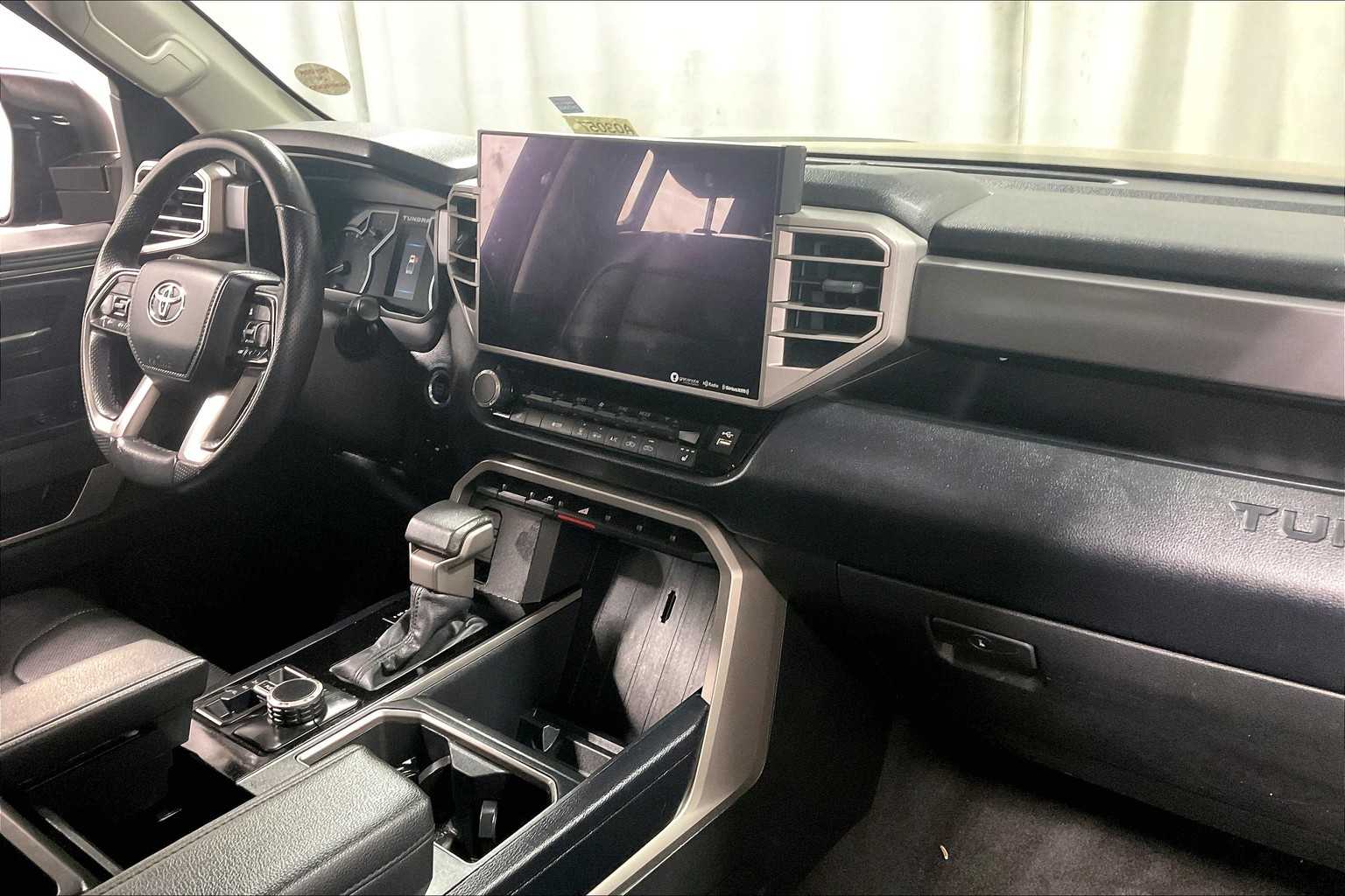 2022 Toyota Tundra SR5 - Photo 14
