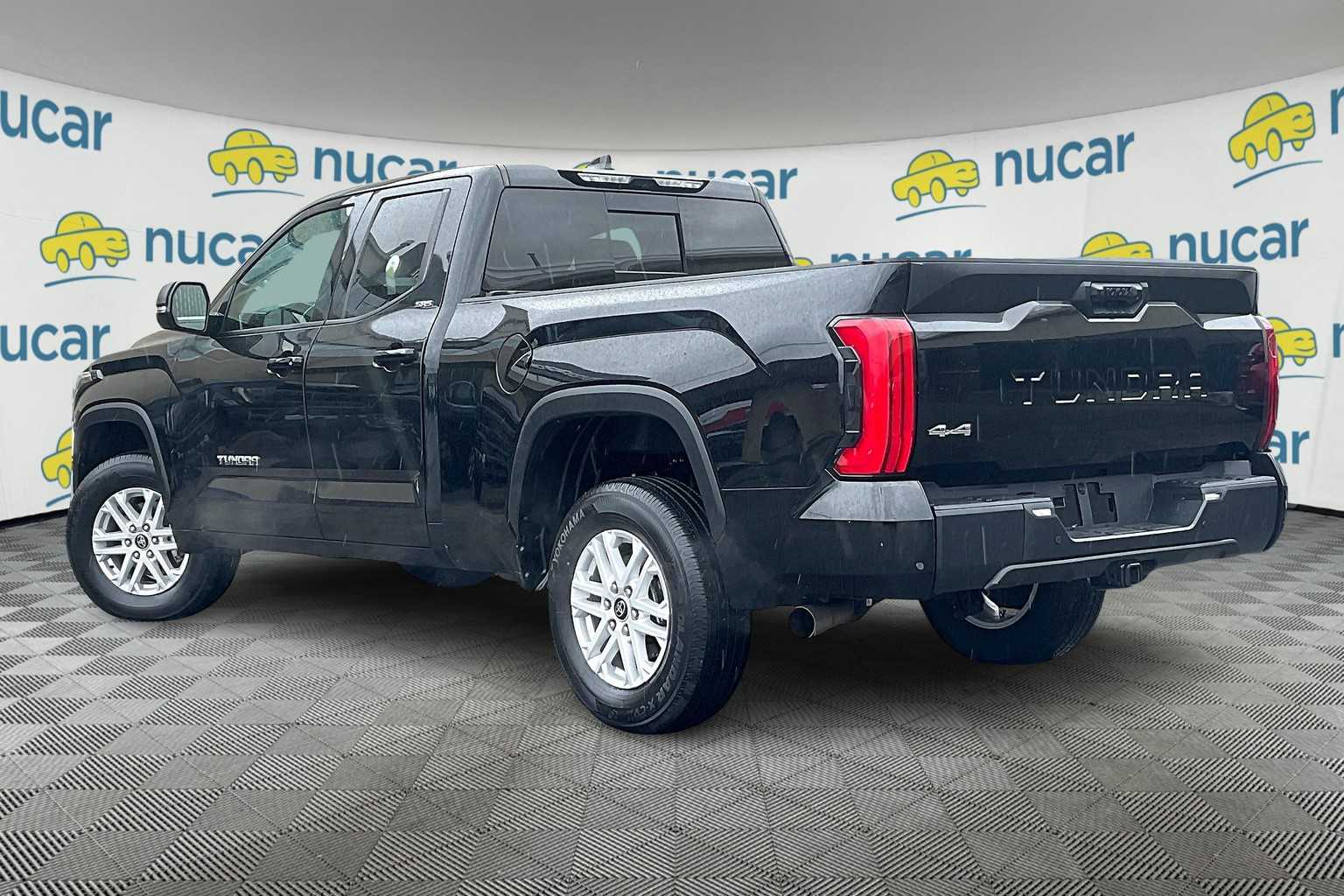 2022 Toyota Tundra SR5 - Photo 4