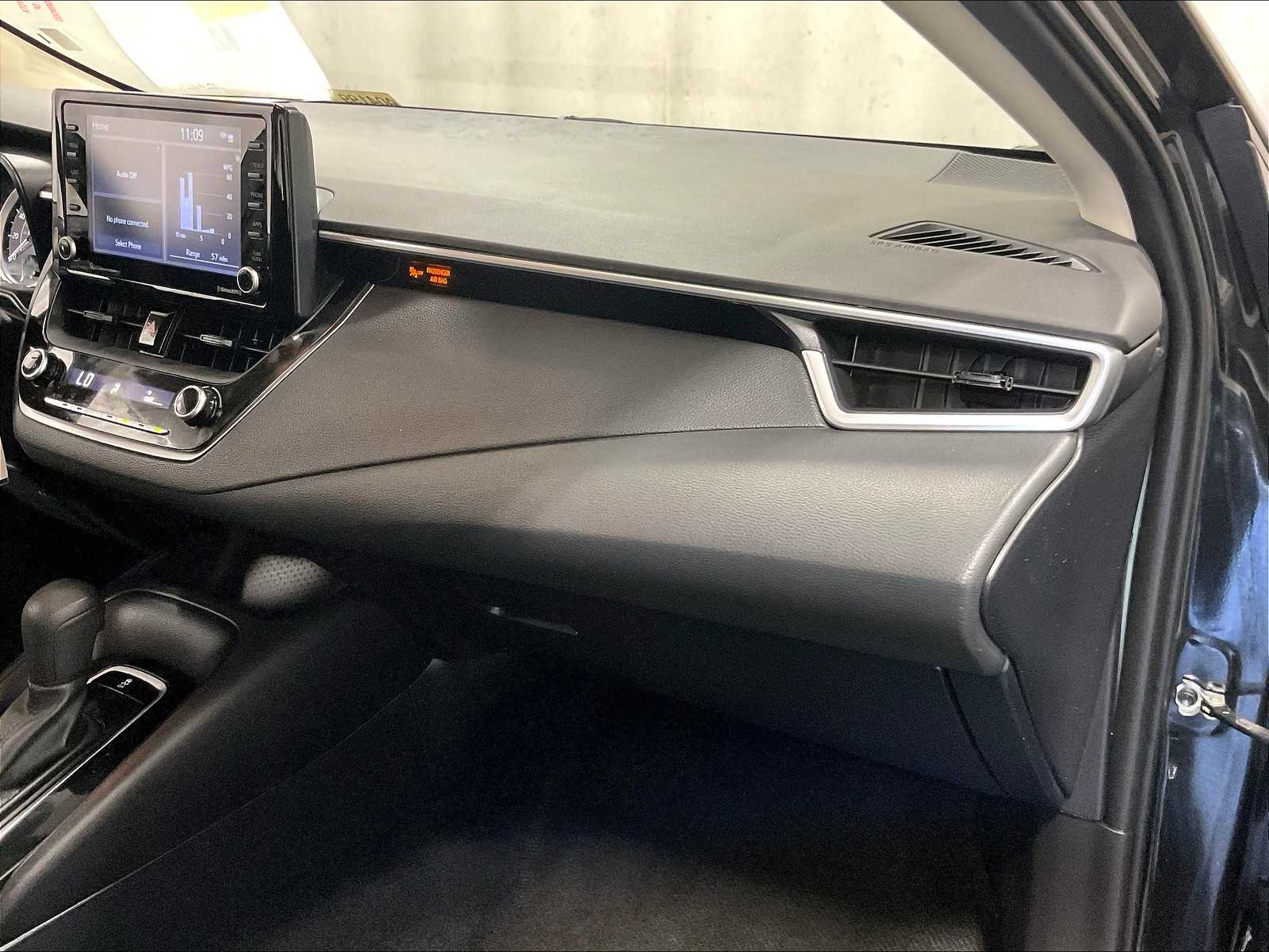 2022 Toyota Corolla LE - Photo 13