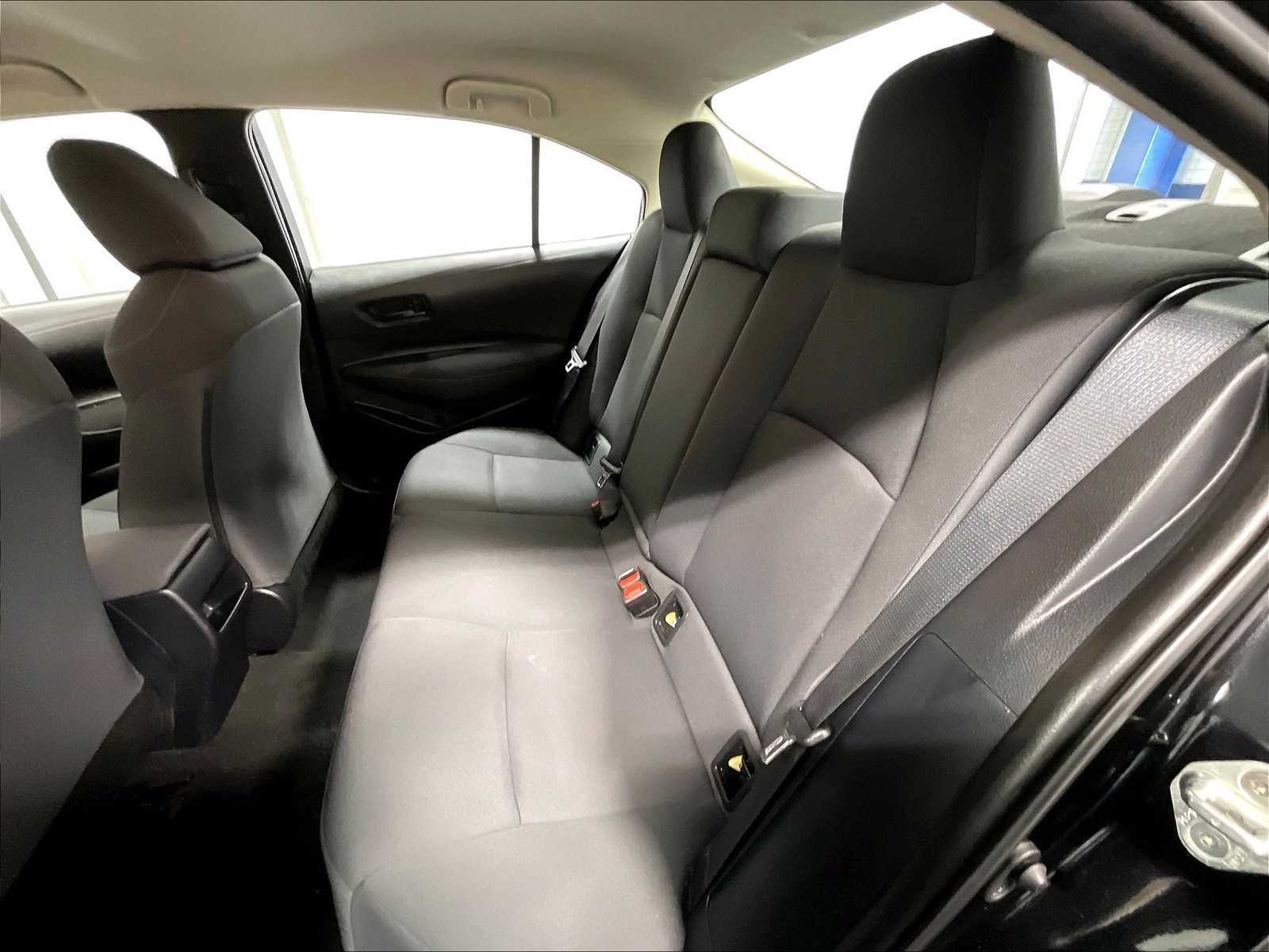 2022 Toyota Corolla LE - Photo 15