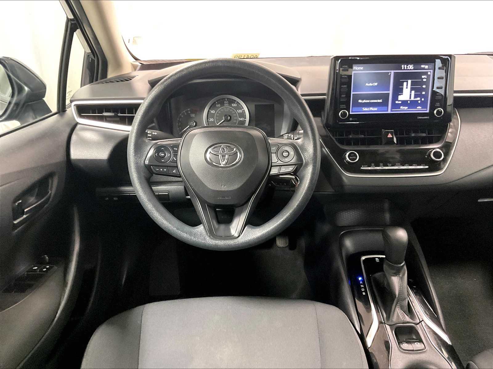 2022 Toyota Corolla LE - Photo 17