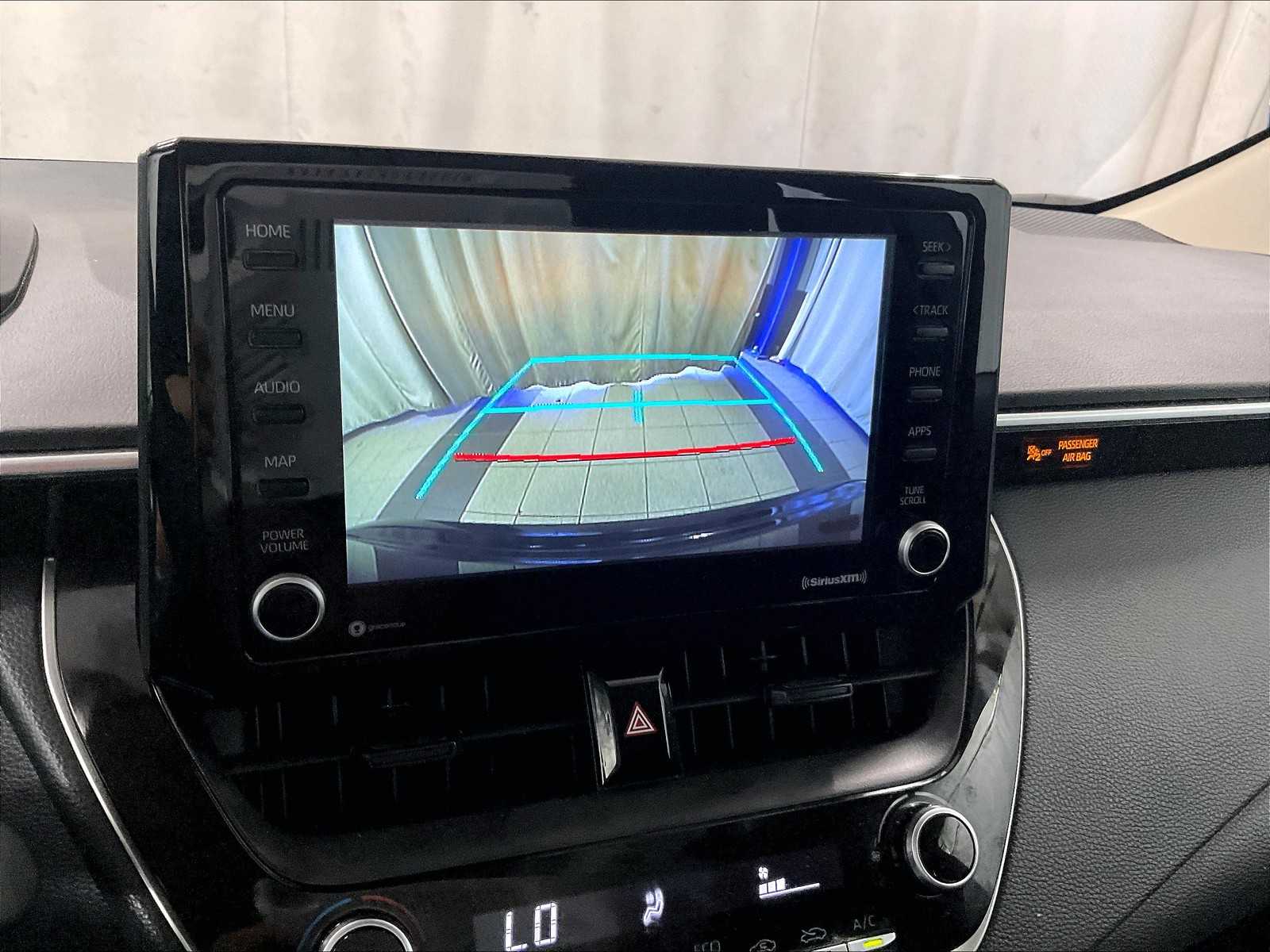 2022 Toyota Corolla LE - Photo 19