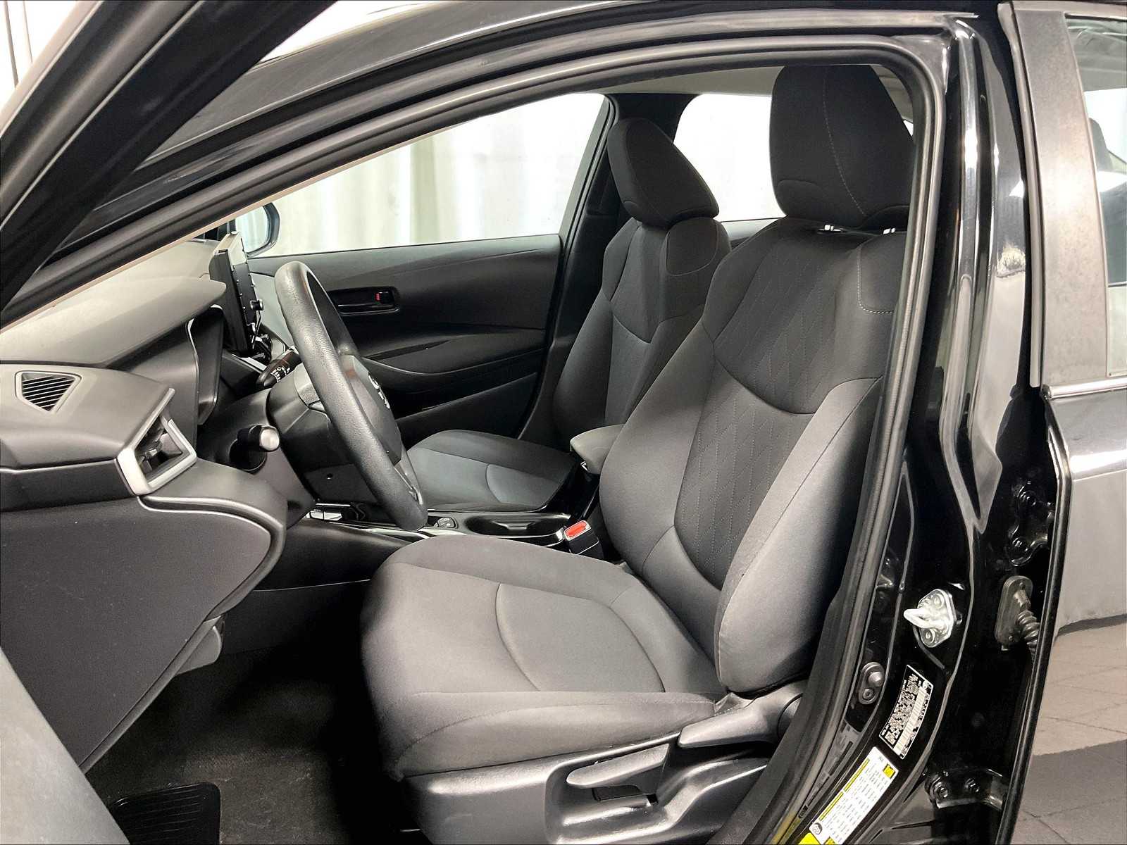 2022 Toyota Corolla LE - Photo 10