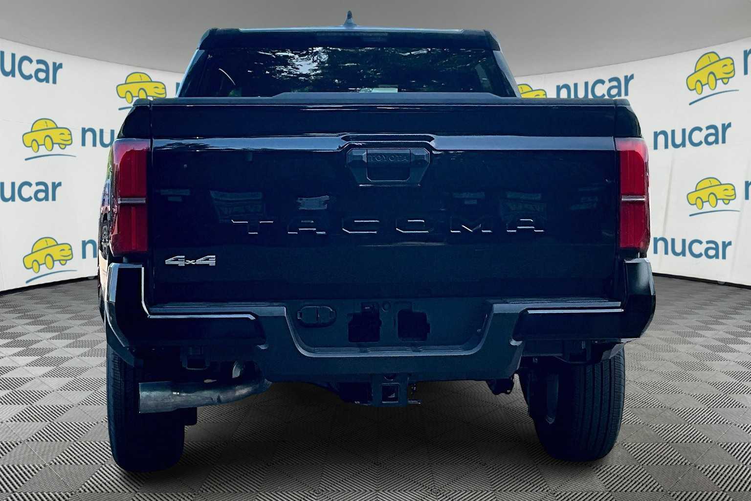 2025 Toyota Tacoma SR5 - Photo 6