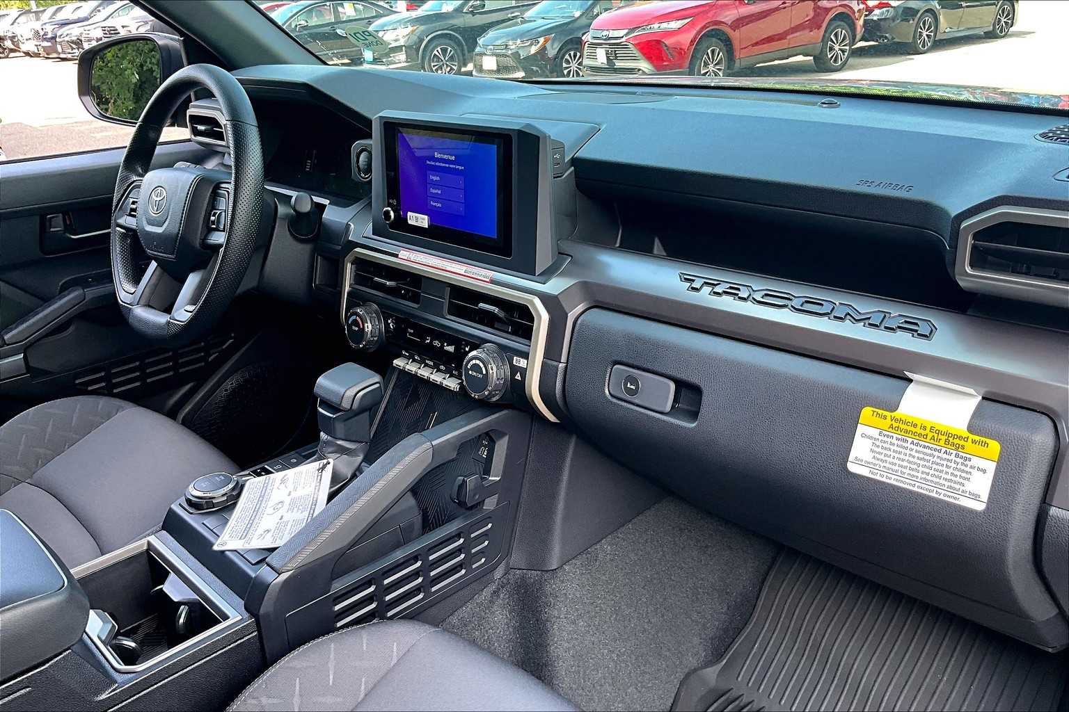 2025 Toyota Tacoma SR5 - Photo 10