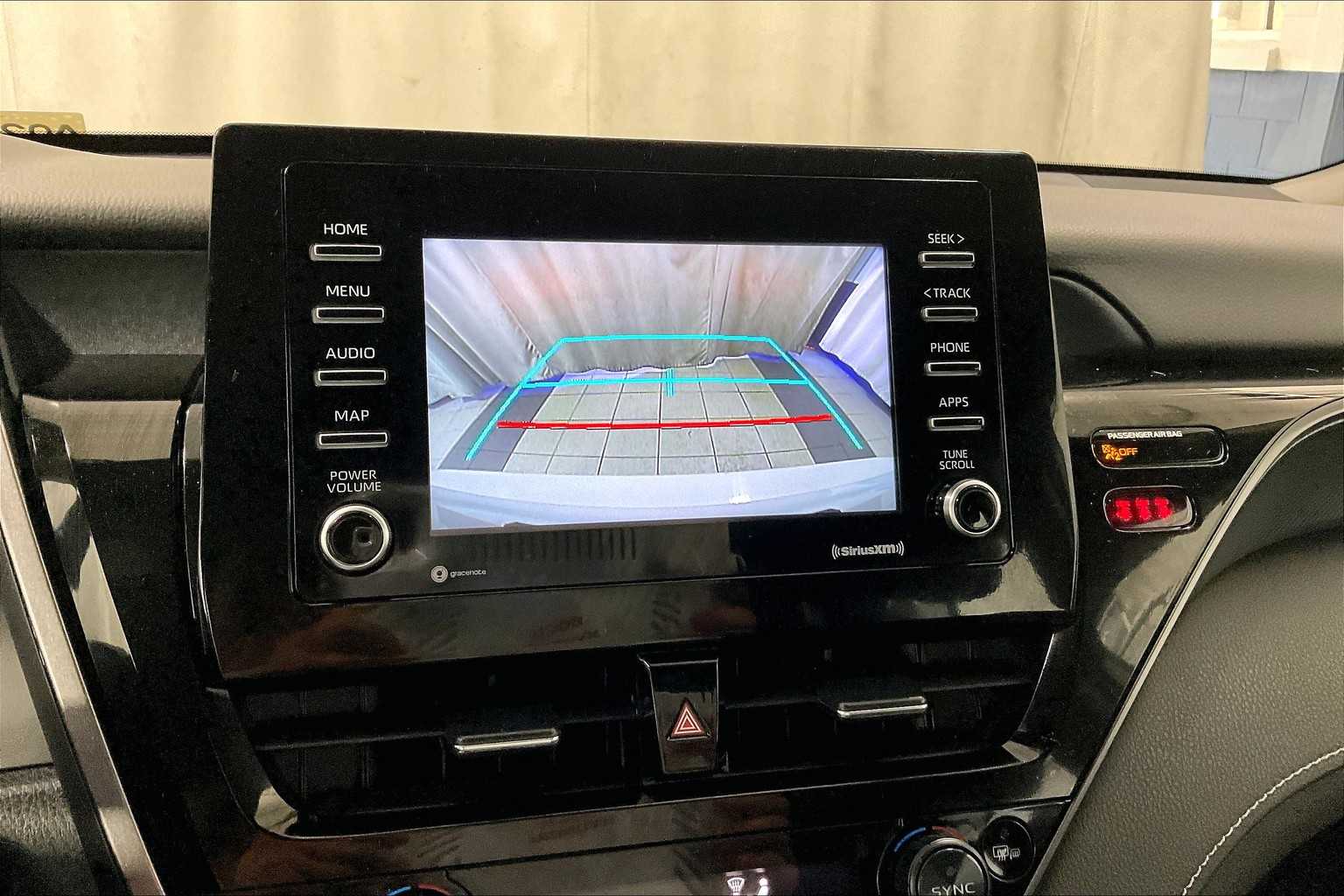 2023 Toyota Camry SE - Photo 19
