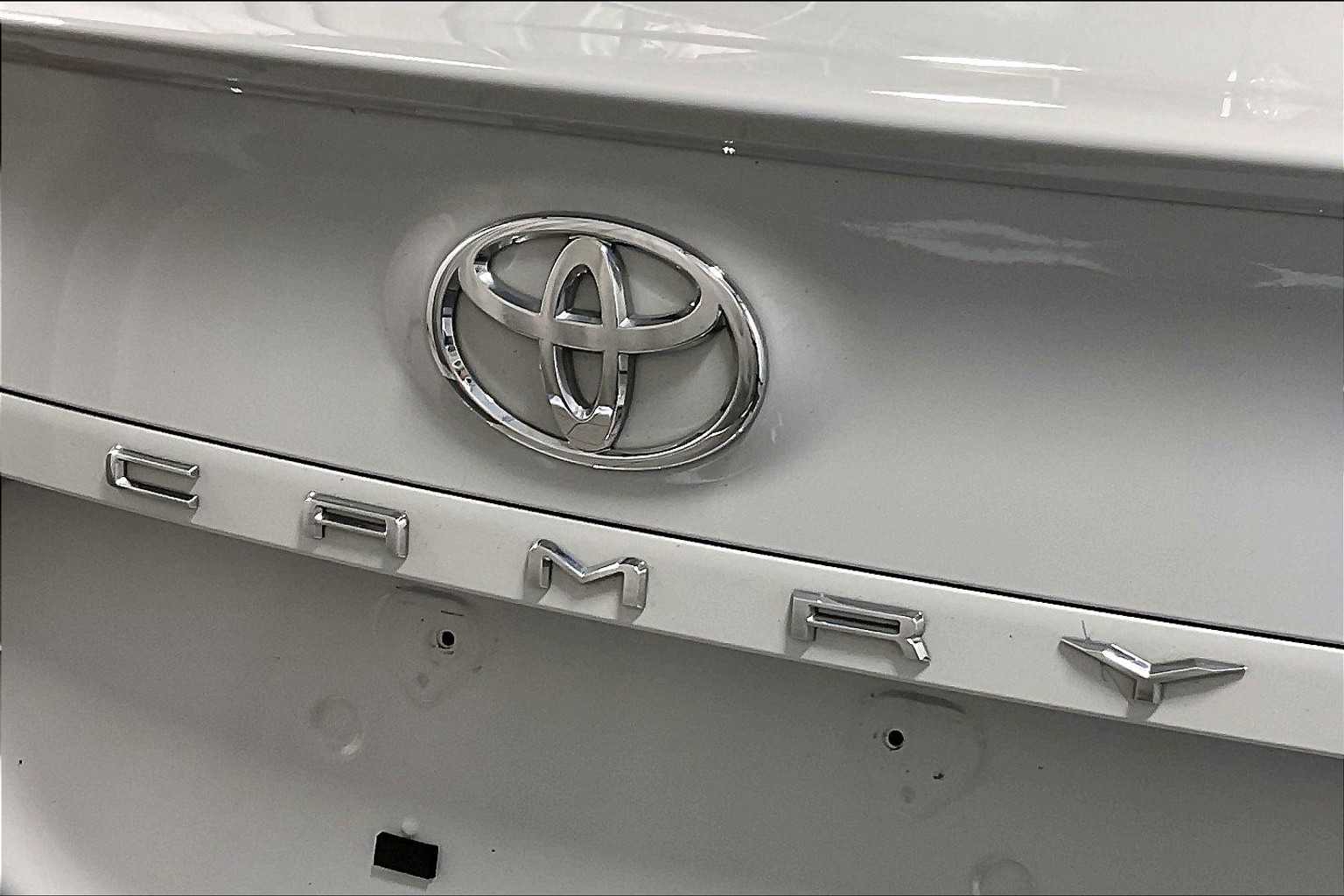 2023 Toyota Camry SE - Photo 28