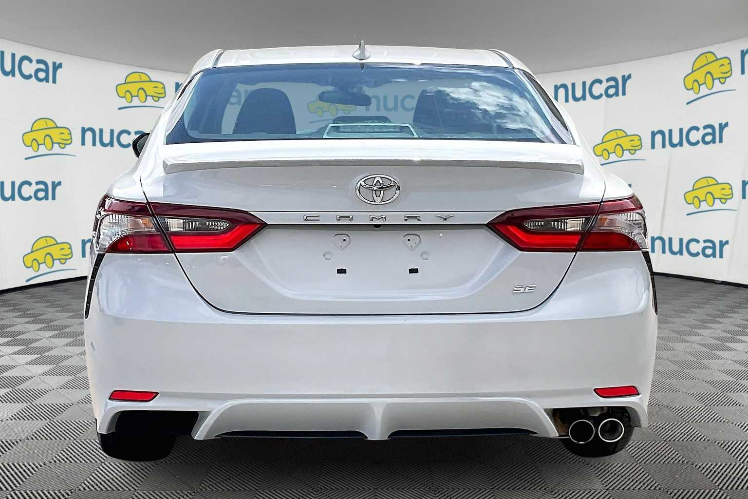 2023 Toyota Camry SE - Photo 5