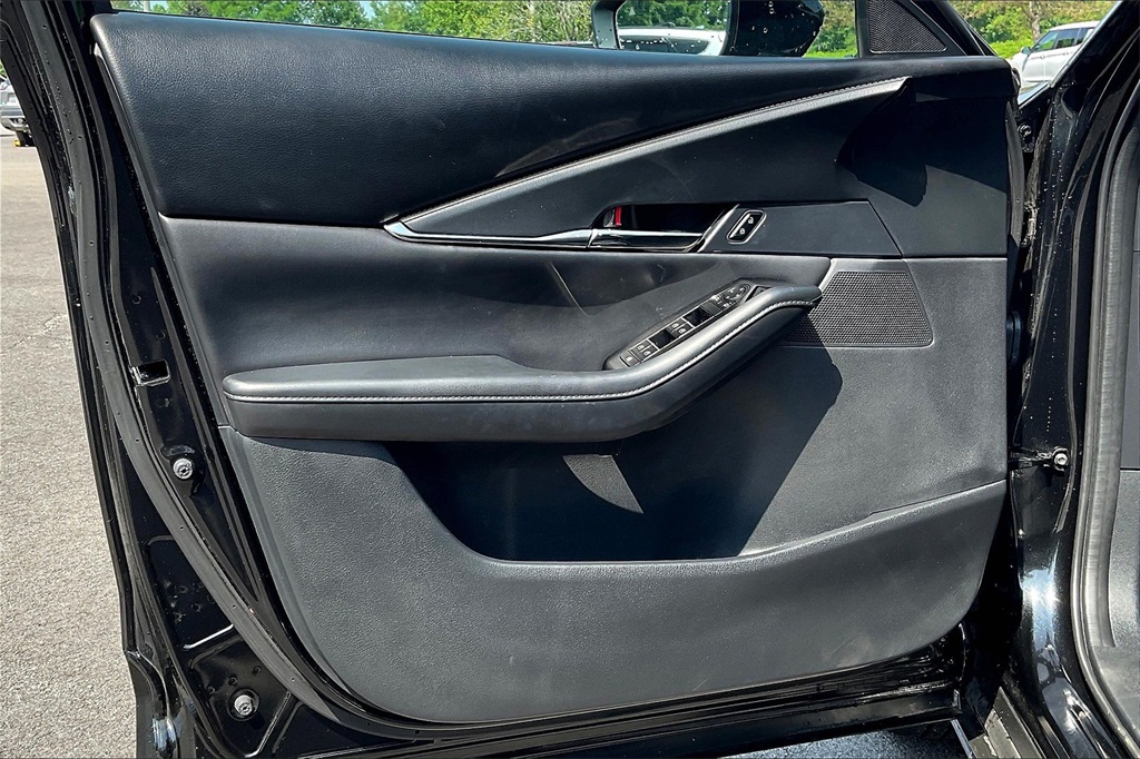 2022 Mazda CX-30 2.5 S Preferred Package - Photo 9