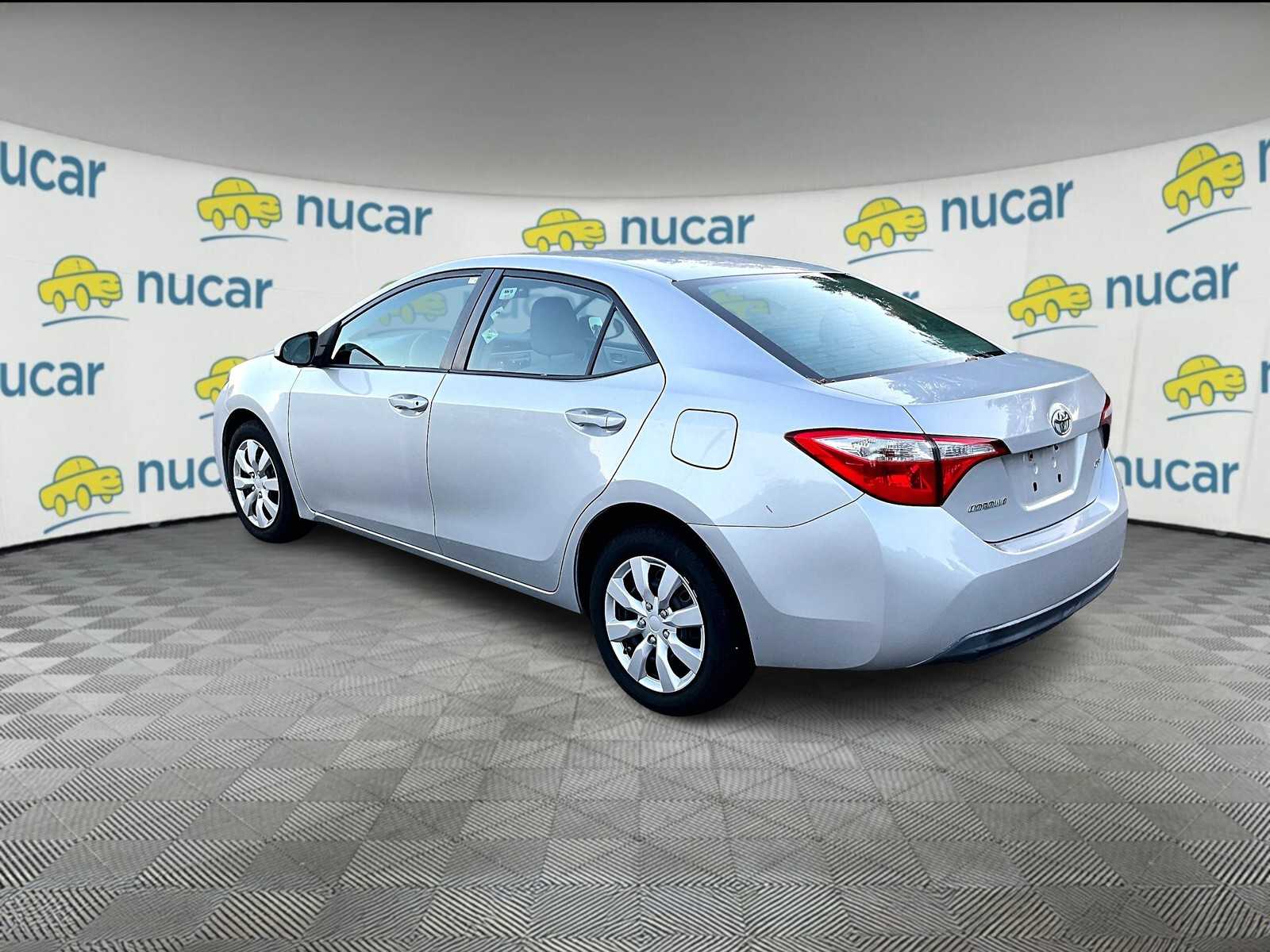 2016 Toyota Corolla LE - Photo 3