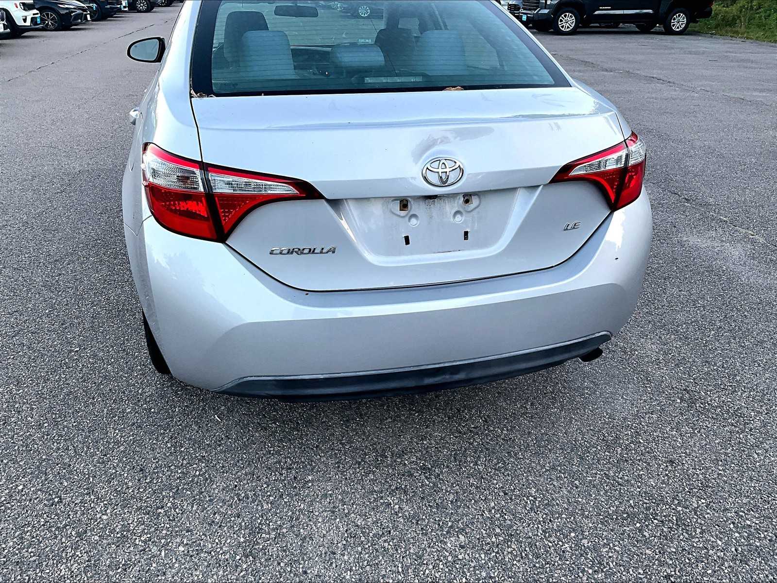 2016 Toyota Corolla LE - Photo 7