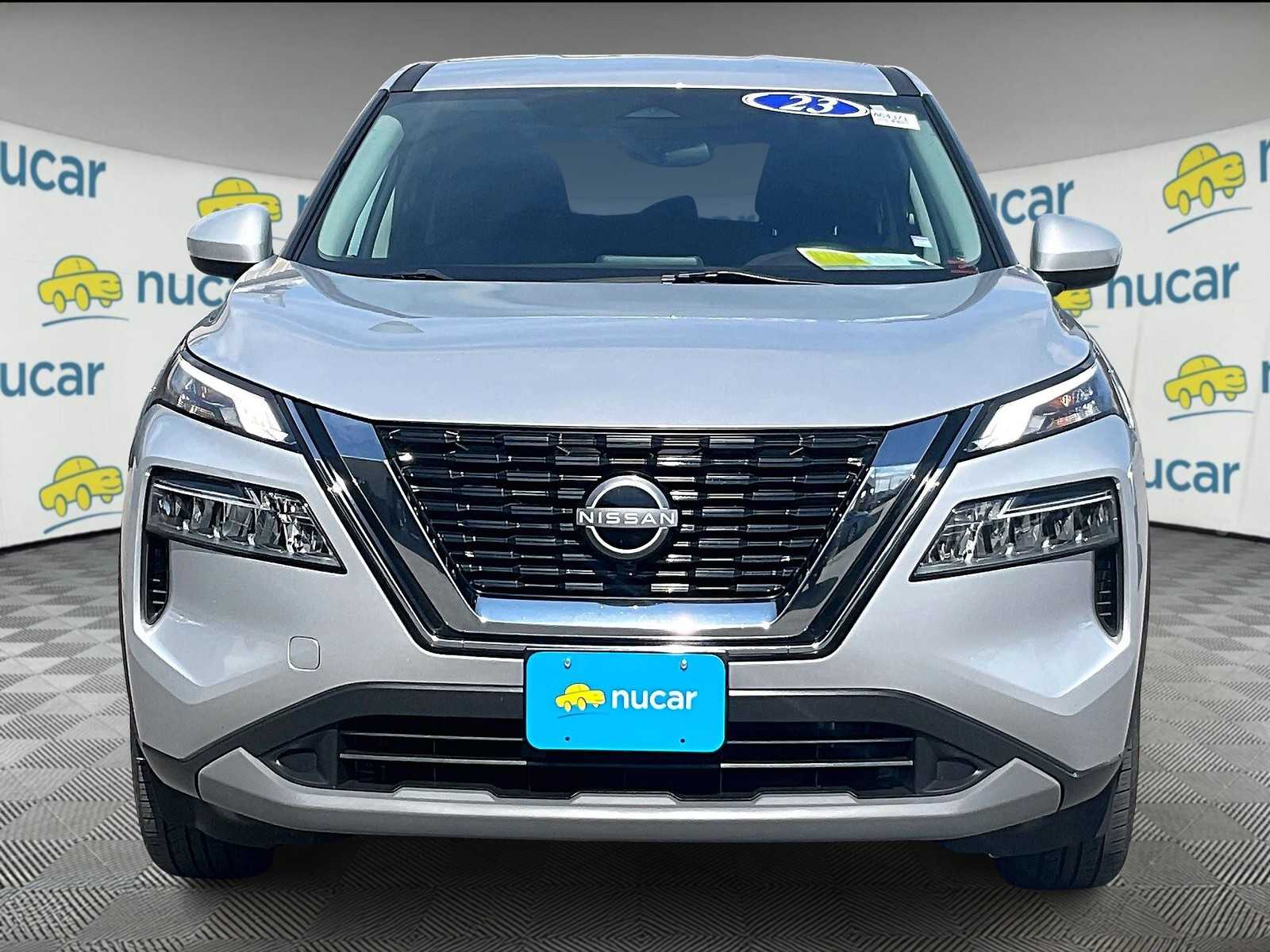 2023 Nissan Rogue SV - Photo 2