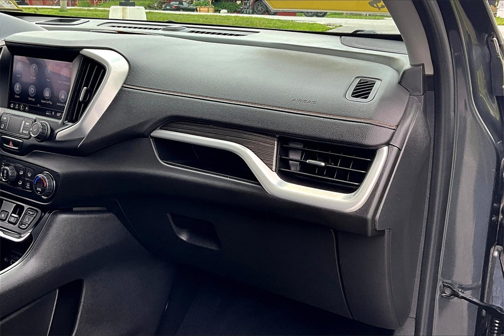 2021 GMC Terrain SLT - Photo 13