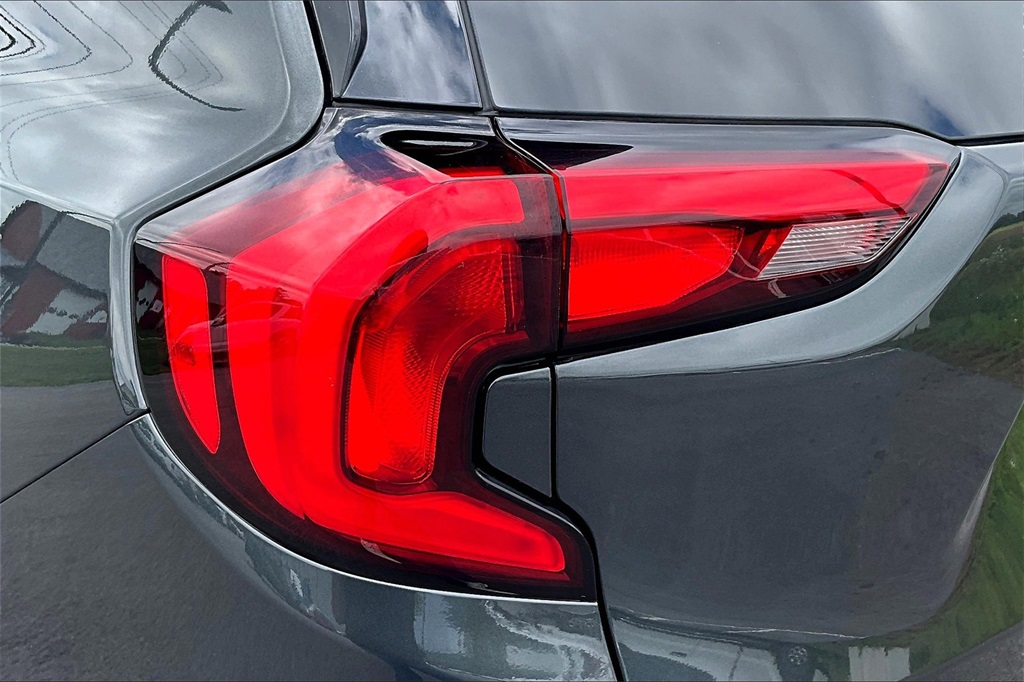 2021 GMC Terrain SLT - Photo 34