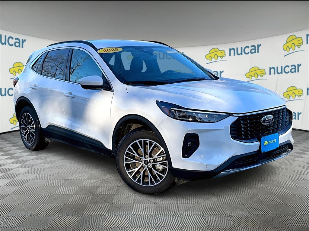 2025 Ford Escape Plug-In Hybrid Base