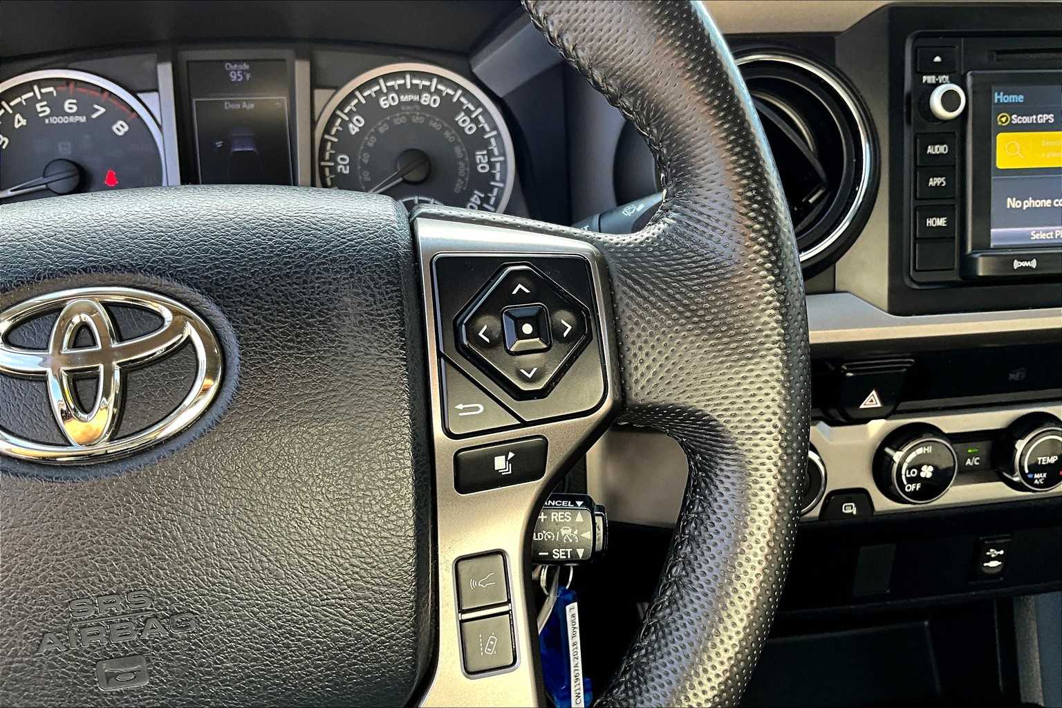2018 Toyota Tacoma SR5 - Photo 23