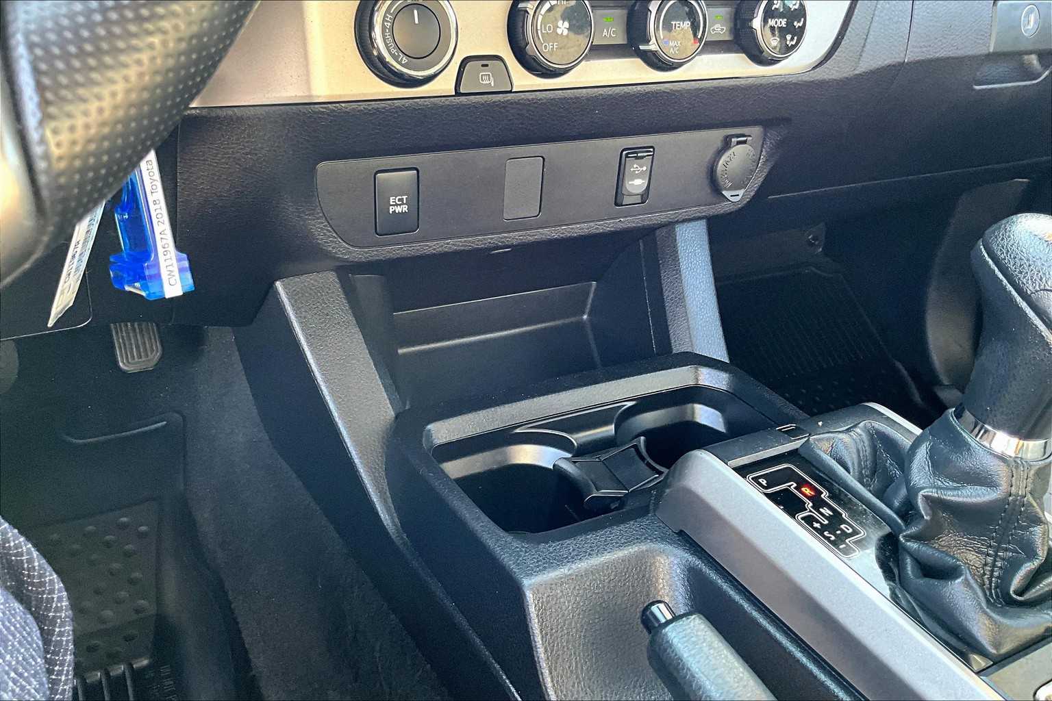 2018 Toyota Tacoma SR5 - Photo 25