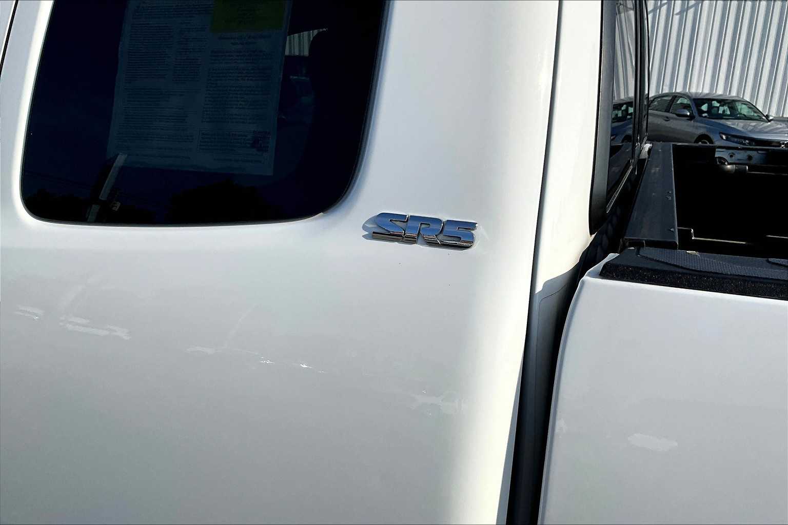2018 Toyota Tacoma SR5 - Photo 27