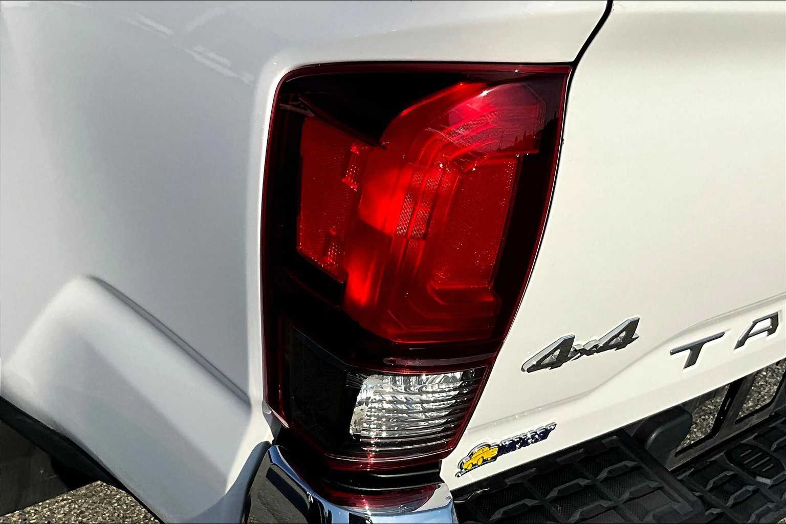 2018 Toyota Tacoma SR5 - Photo 33