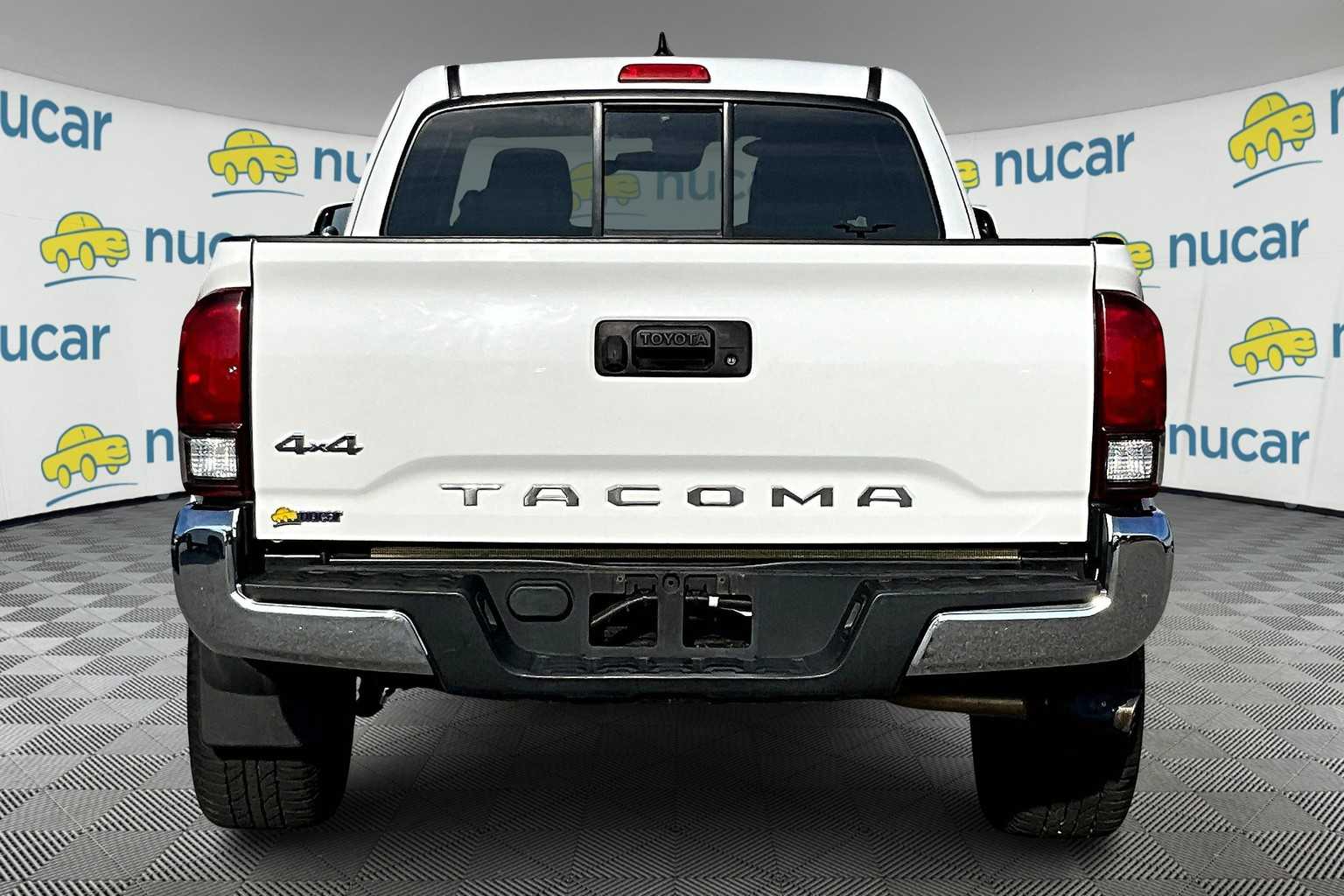 2018 Toyota Tacoma SR5 - Photo 5