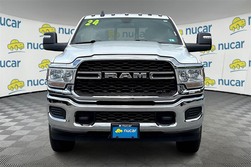 2024 Ram 3500 Tradesman - Photo 2