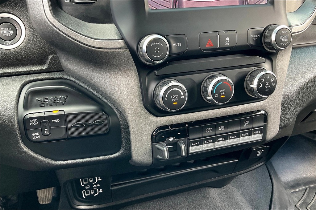 2024 Ram 3500 Tradesman - Photo 24