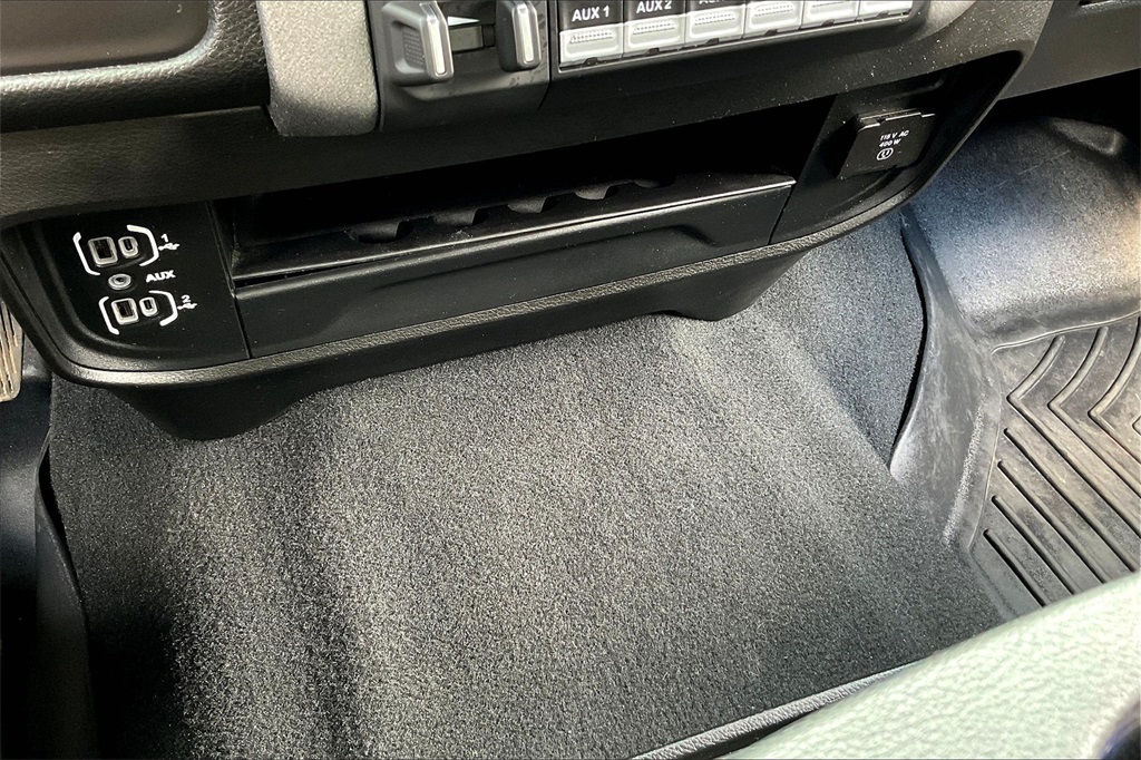 2024 Ram 3500 Tradesman - Photo 31