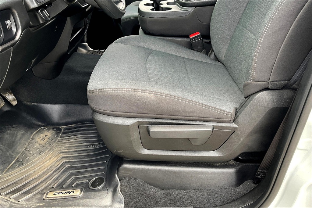 2024 Ram 3500 Tradesman - Photo 32