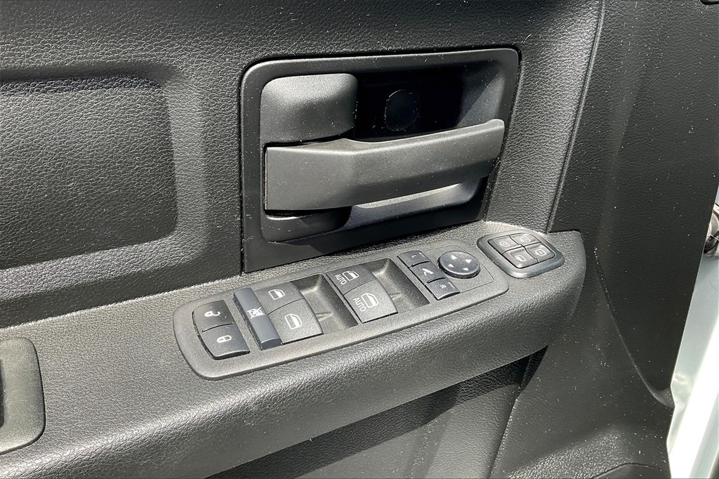 2024 Ram 3500 Tradesman - Photo 35