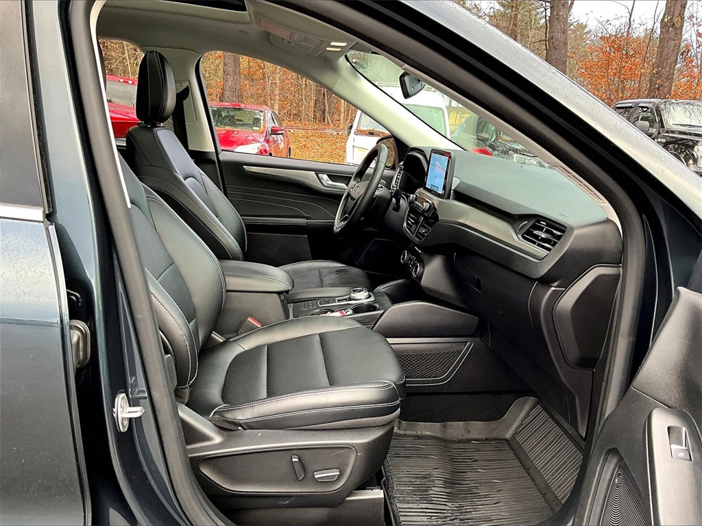 2022 Ford Escape Titanium - Photo 14