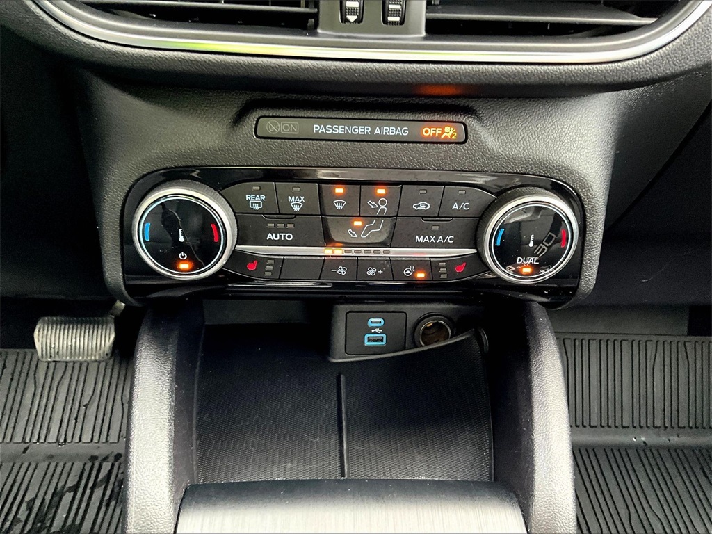 2022 Ford Escape Titanium - Photo 26