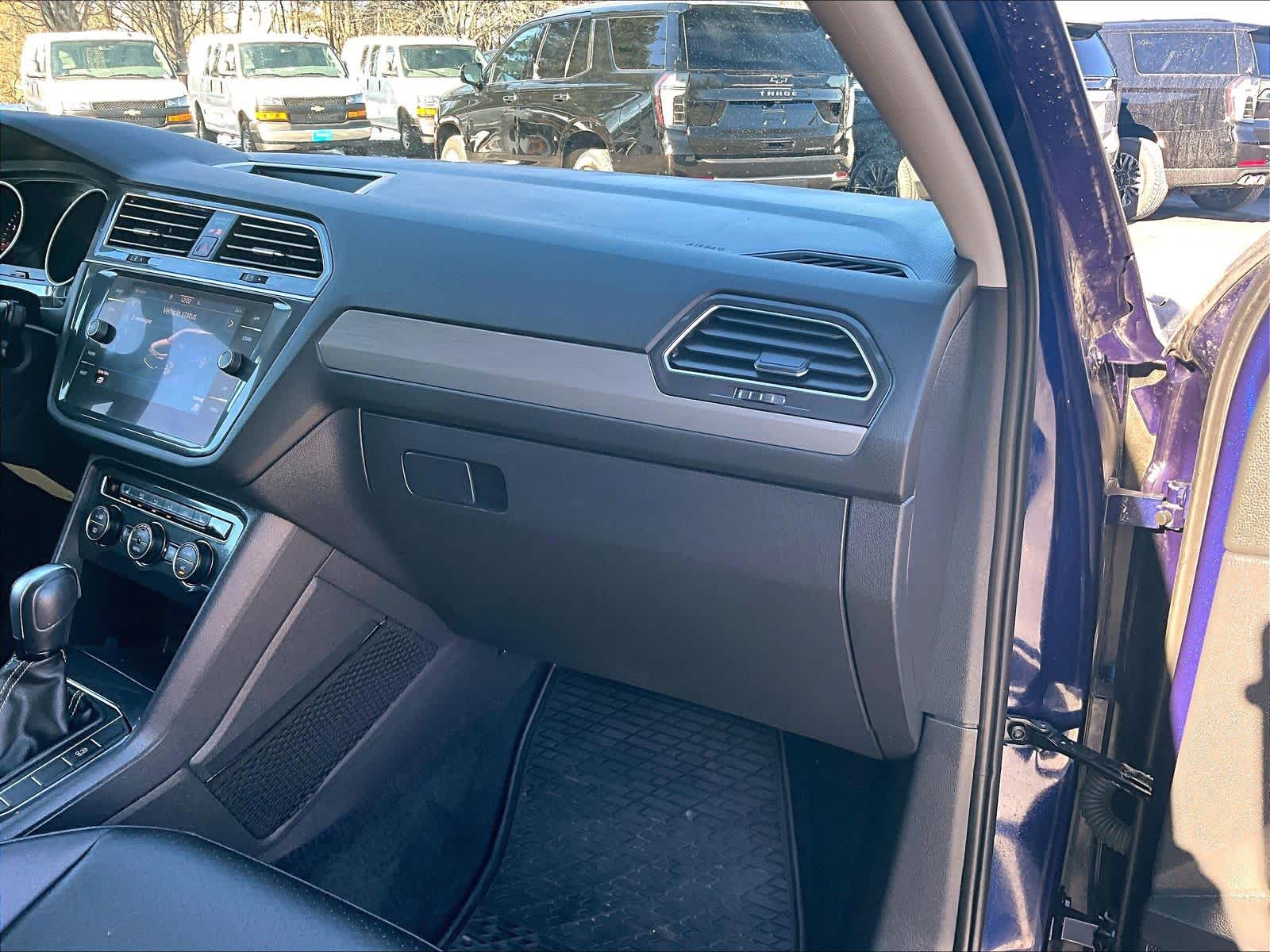 2021 Volkswagen Tiguan SE - Photo 13