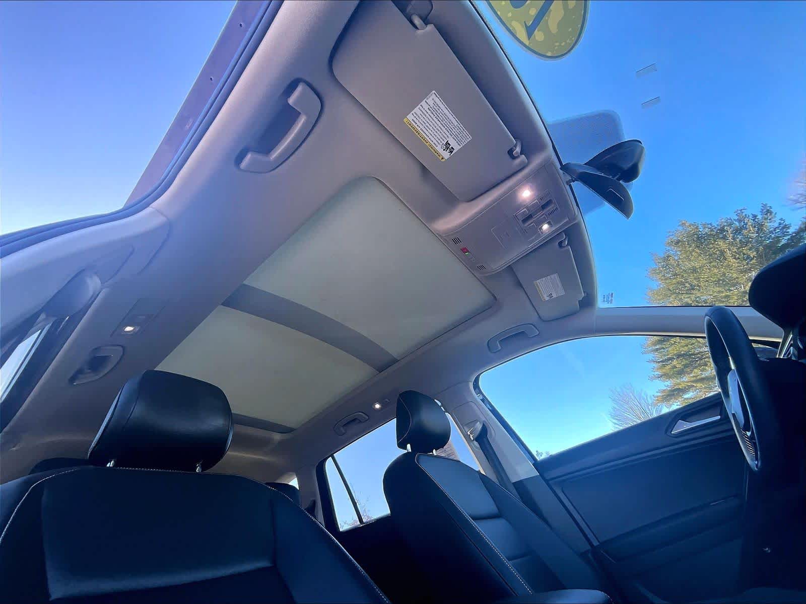 2021 Volkswagen Tiguan SE - Photo 22