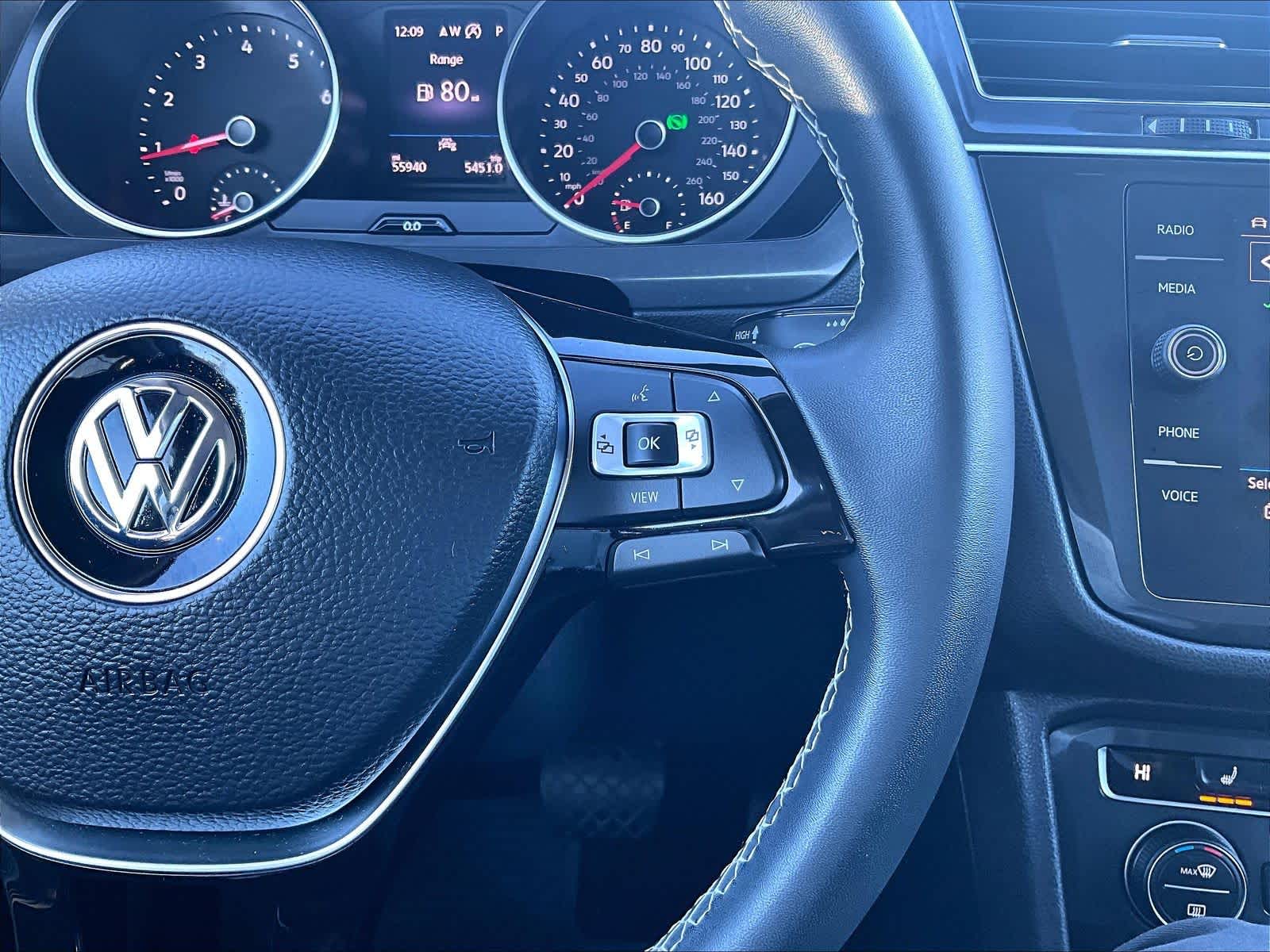 2021 Volkswagen Tiguan SE - Photo 24