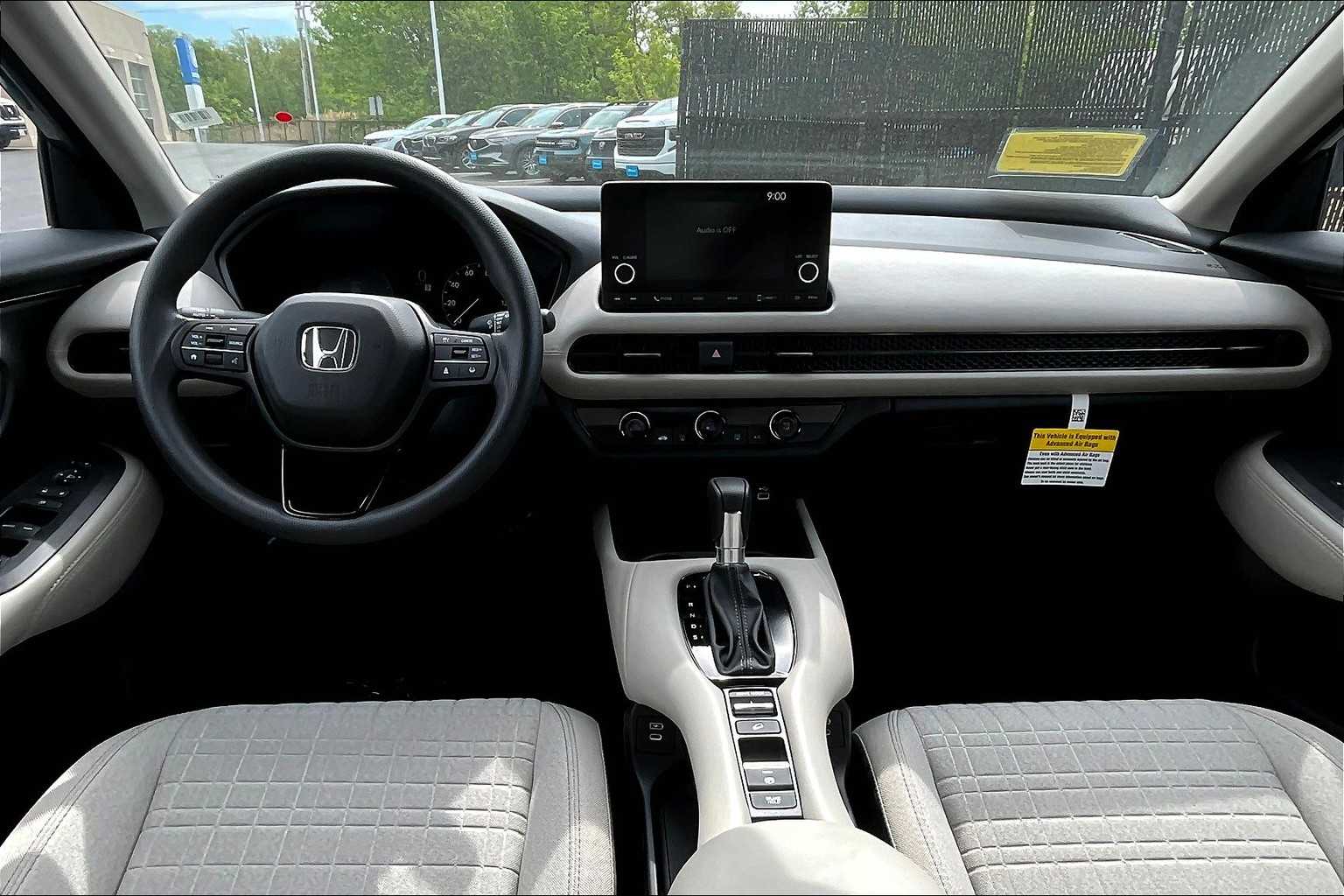 2025 Honda HR-V LX - Photo 12